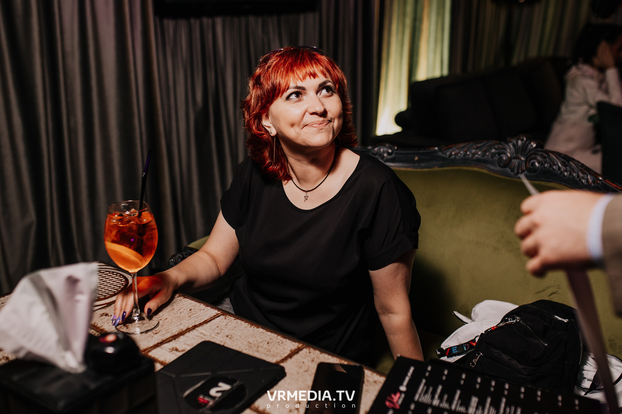 Пятничная вечеринка в караоке-баре «Volna»