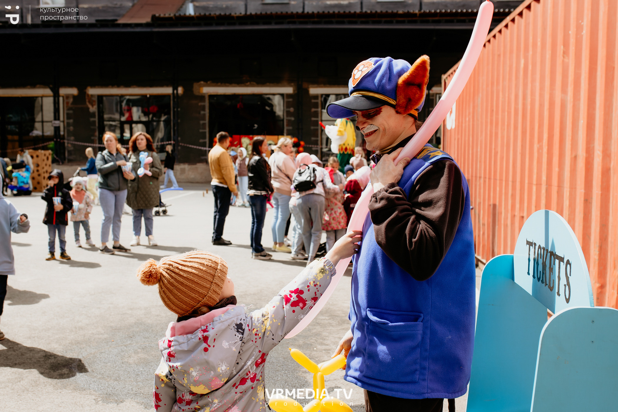 ВСТРЕЧАЙ ЛЕТО С DETISKAZKA42 в культурном пространстве «Редакция»