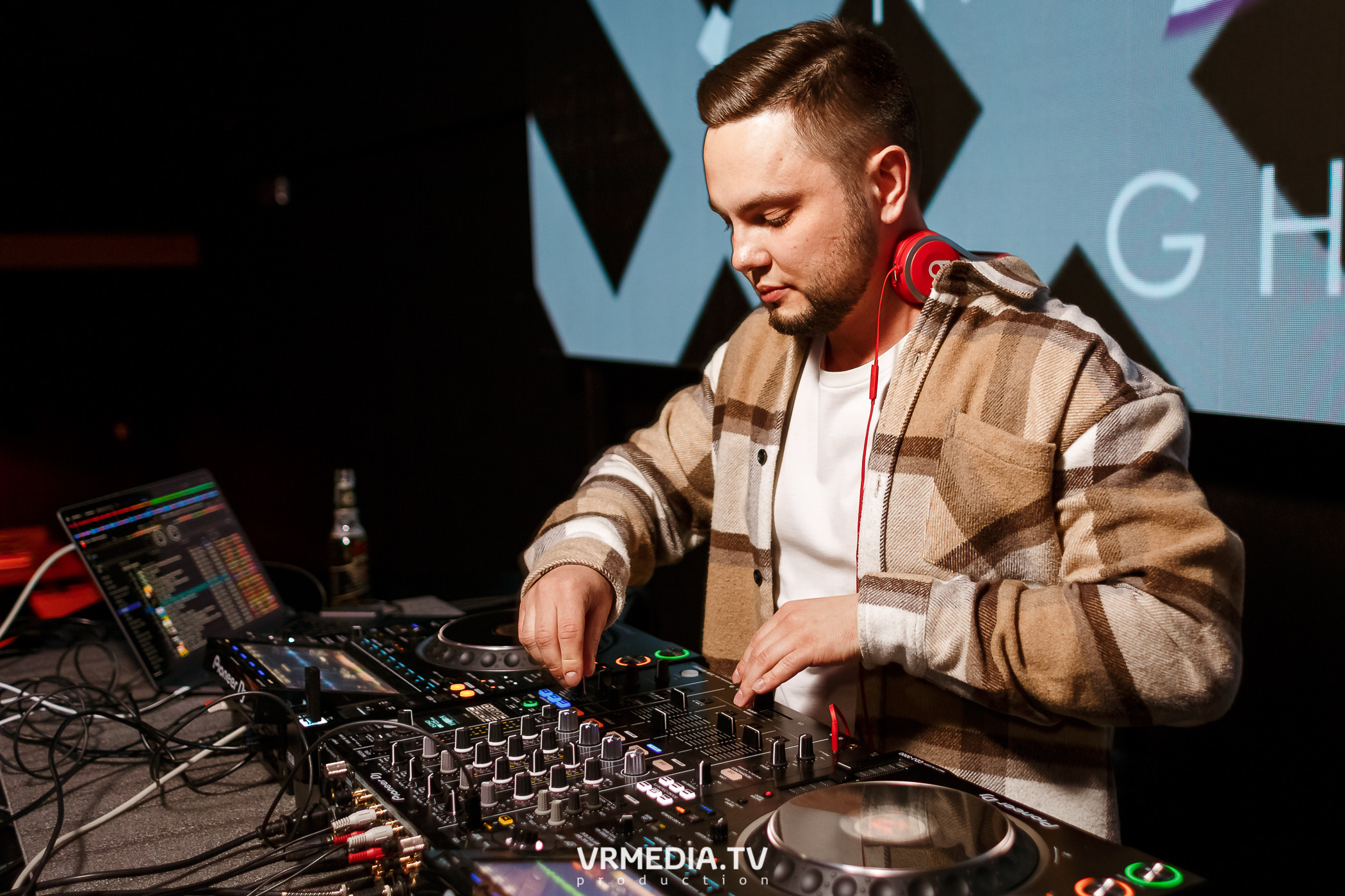 Выходные в ночном клубе «ЭФИР»