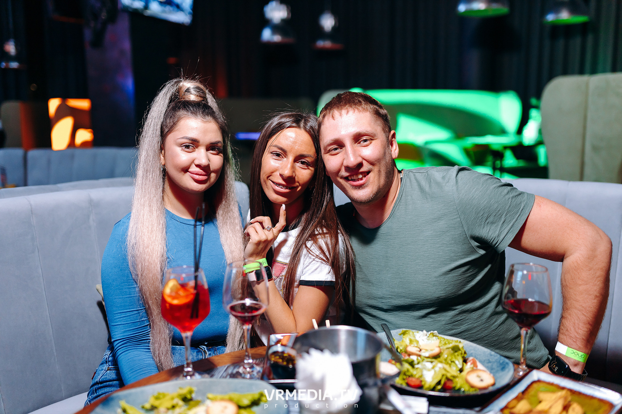 Выходные в ночном клубе «ЭФИР»