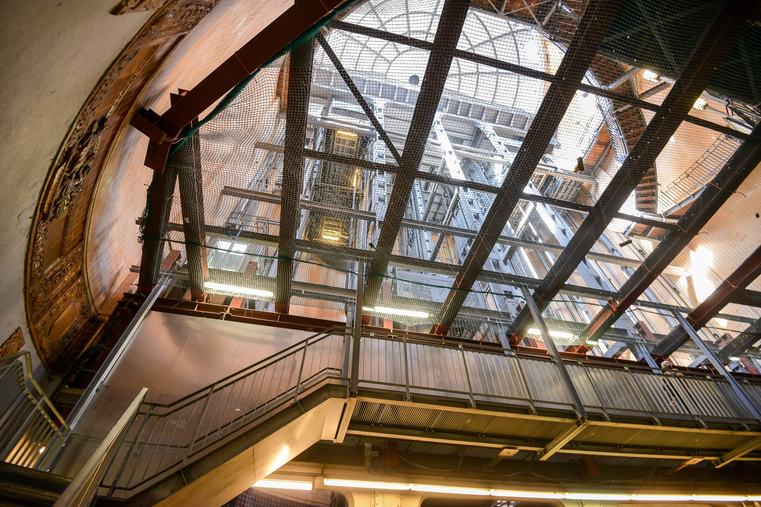 праздник, Беларусь, минск фотограф, репортажной фотограф Беларусь,  фотограф в Минске, Алексей Матюшков, фоторепортер Беларуси, Репортажная съемка мероприятий,  день рождения, Тоннель через Эльбу