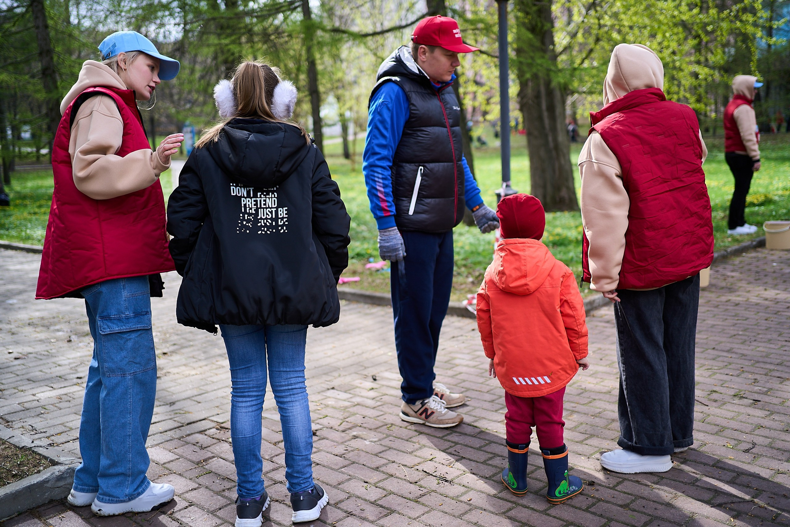 Субботник у Управления делами Мэра и Правительства Москвы. Фотограф и Видеограф в Москве. Олег Корушев