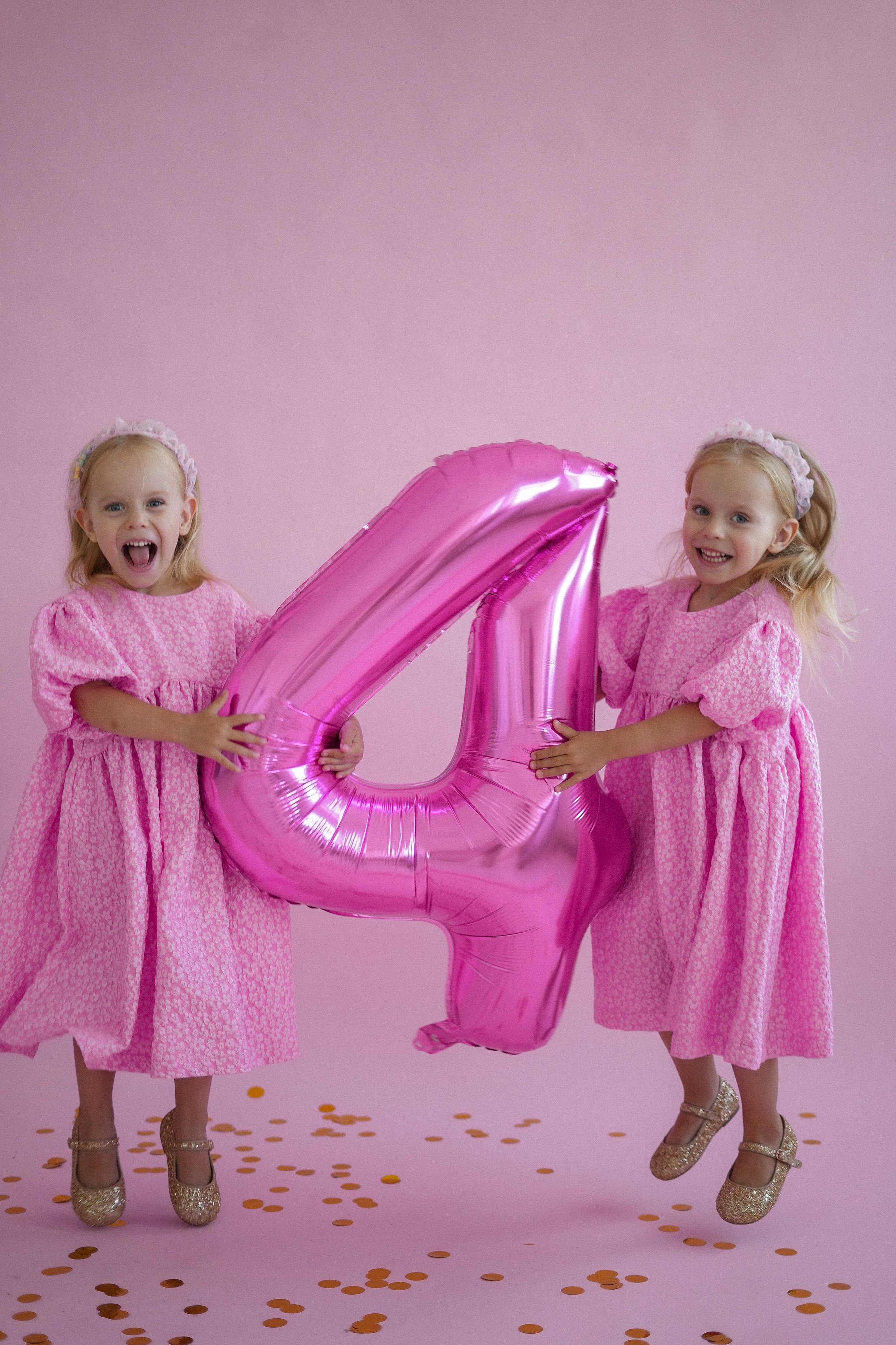 Катя и Варя день рождение. Фотограф Волгоград Анастасия Ли