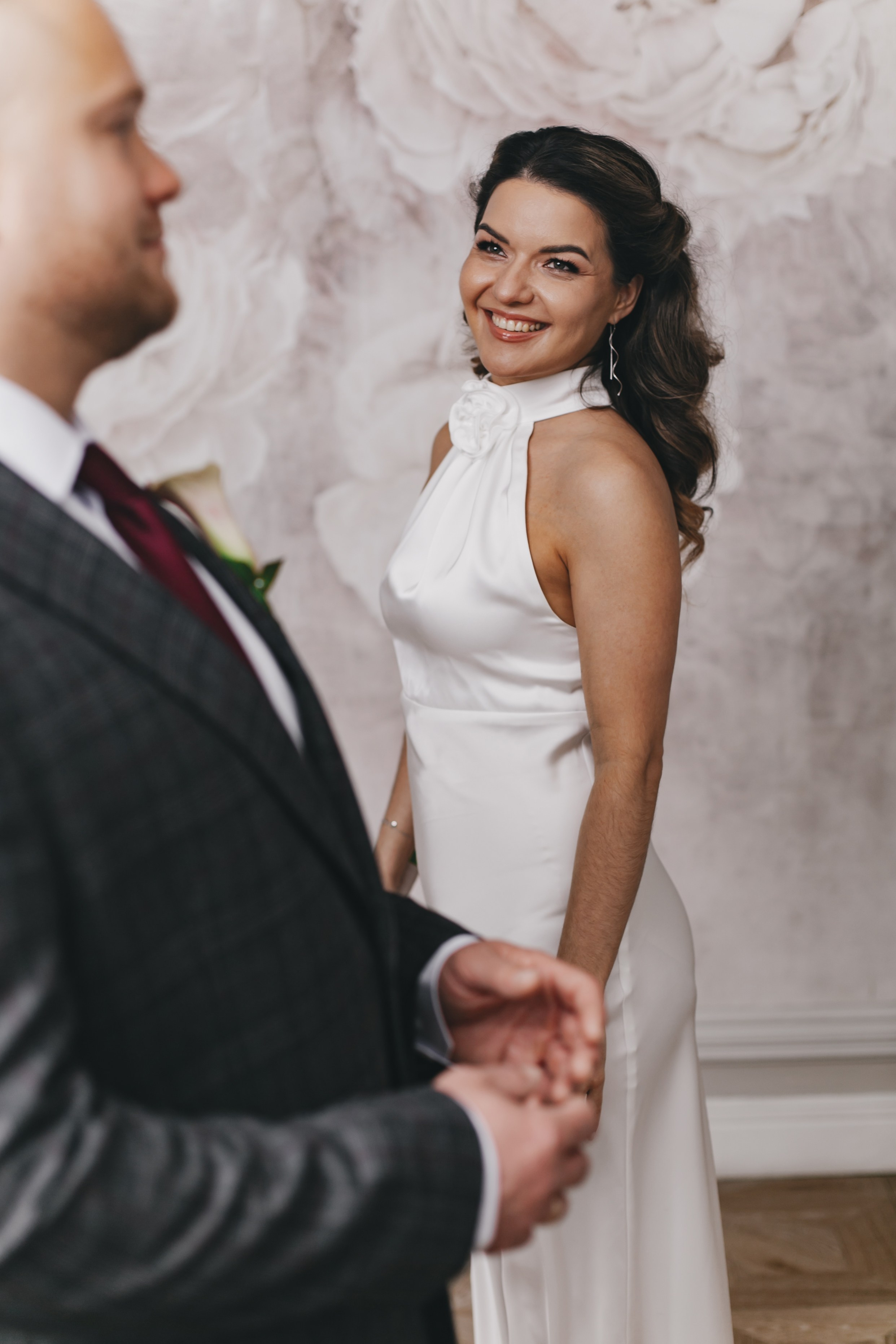 Анонс Артём и Аида, Савёловский отдел ЗАГС, прогулка ул. Бутырская, свадебная фотосъёмка «Кросс Студио», зал «Вега». Фотограф и свадебный фотограф в Москве