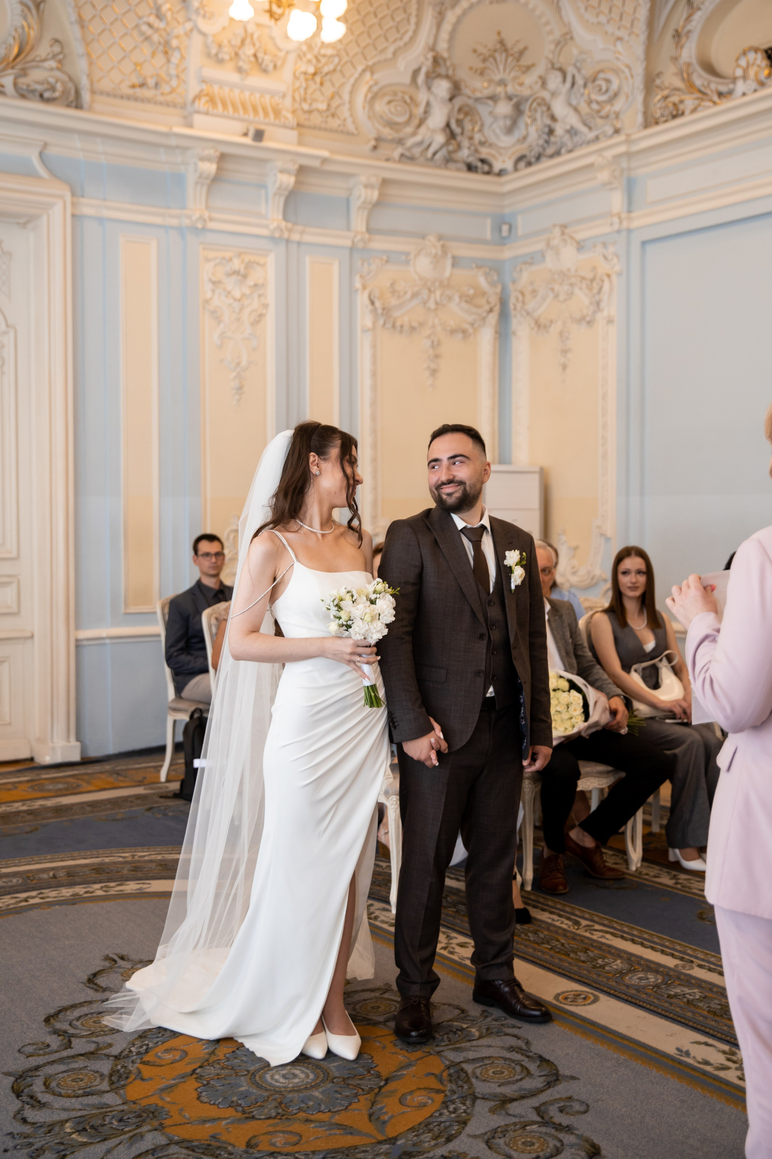 Анна и Александр / Прогулка + ЗАГС. Свадебный и семейный фотограф в Москве Диана Левченко