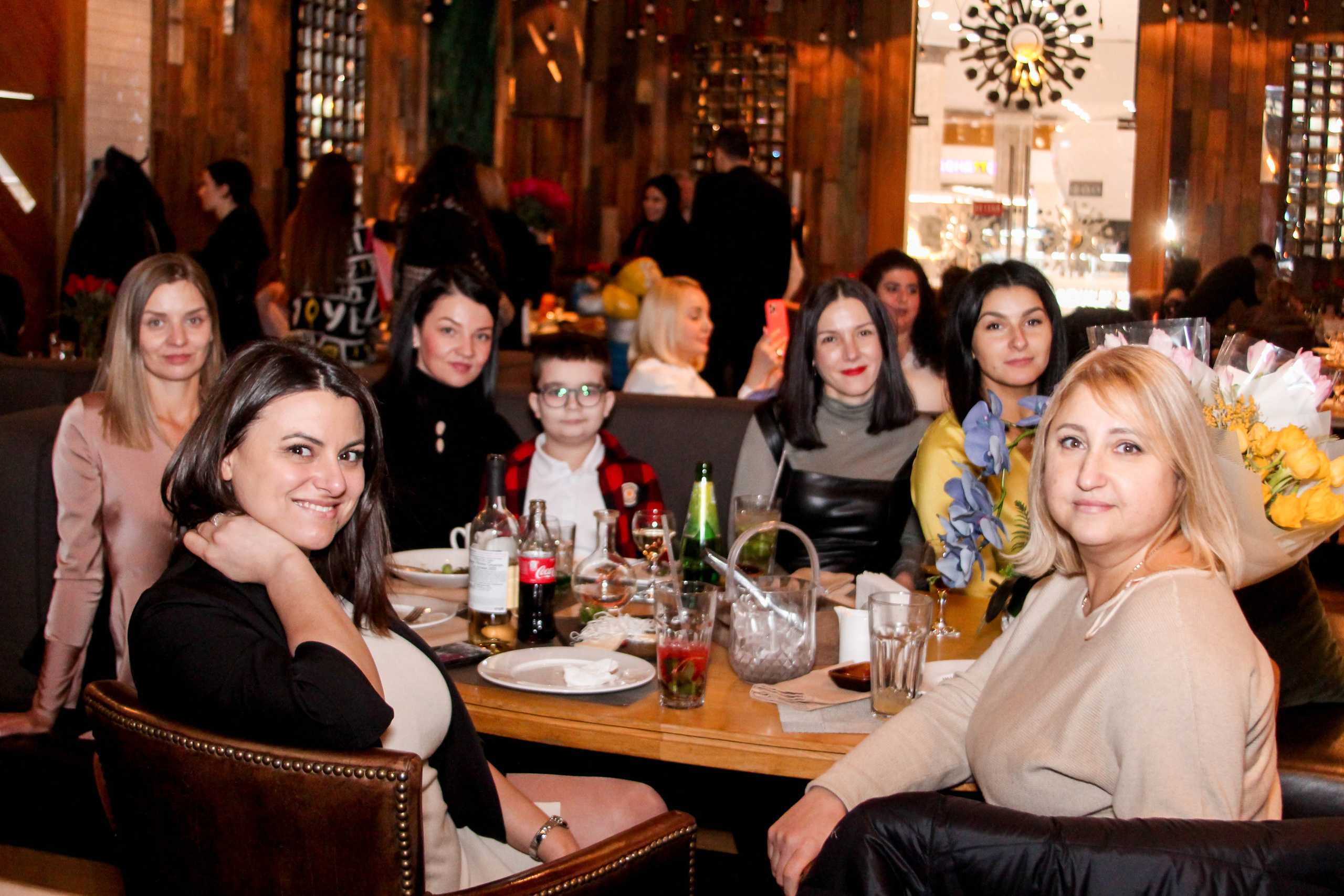 Эмоции гостей. Виктория Шишкова свадебный фотограф Москва и МО (Балашиха, Щелково)