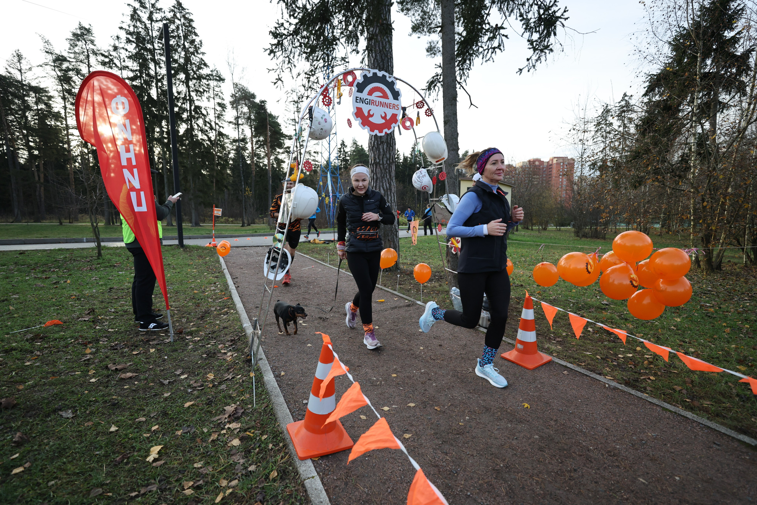 5 вёрст в Пестовском парке (Балашиха), 08.11.25. Фотограф Сергей Ловкий