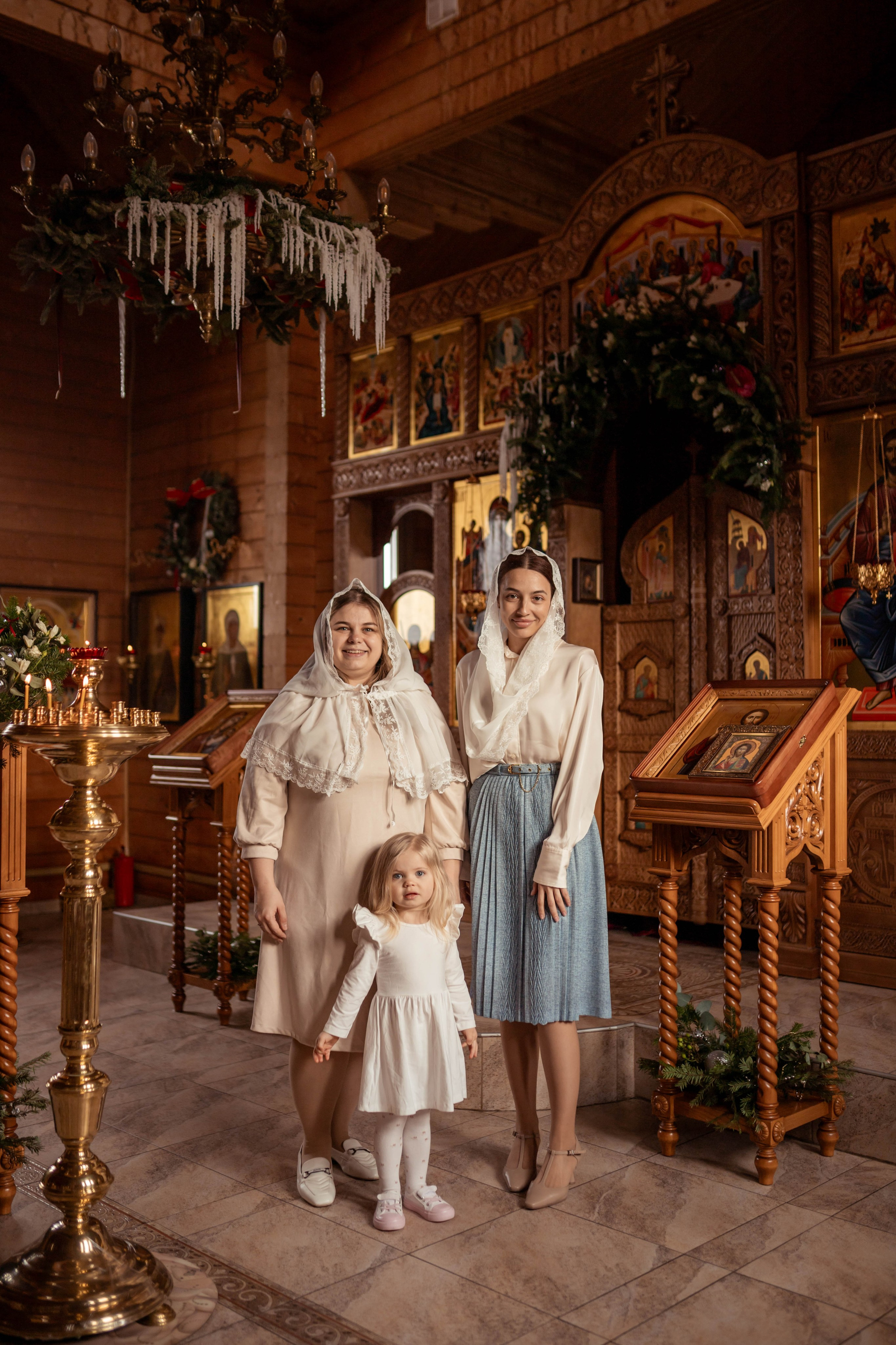 Крещение в Пантелеимоновском храме в городе Батайск. Олеся Семейская свадебный и семейный фотограф в Ростове-на-Дону