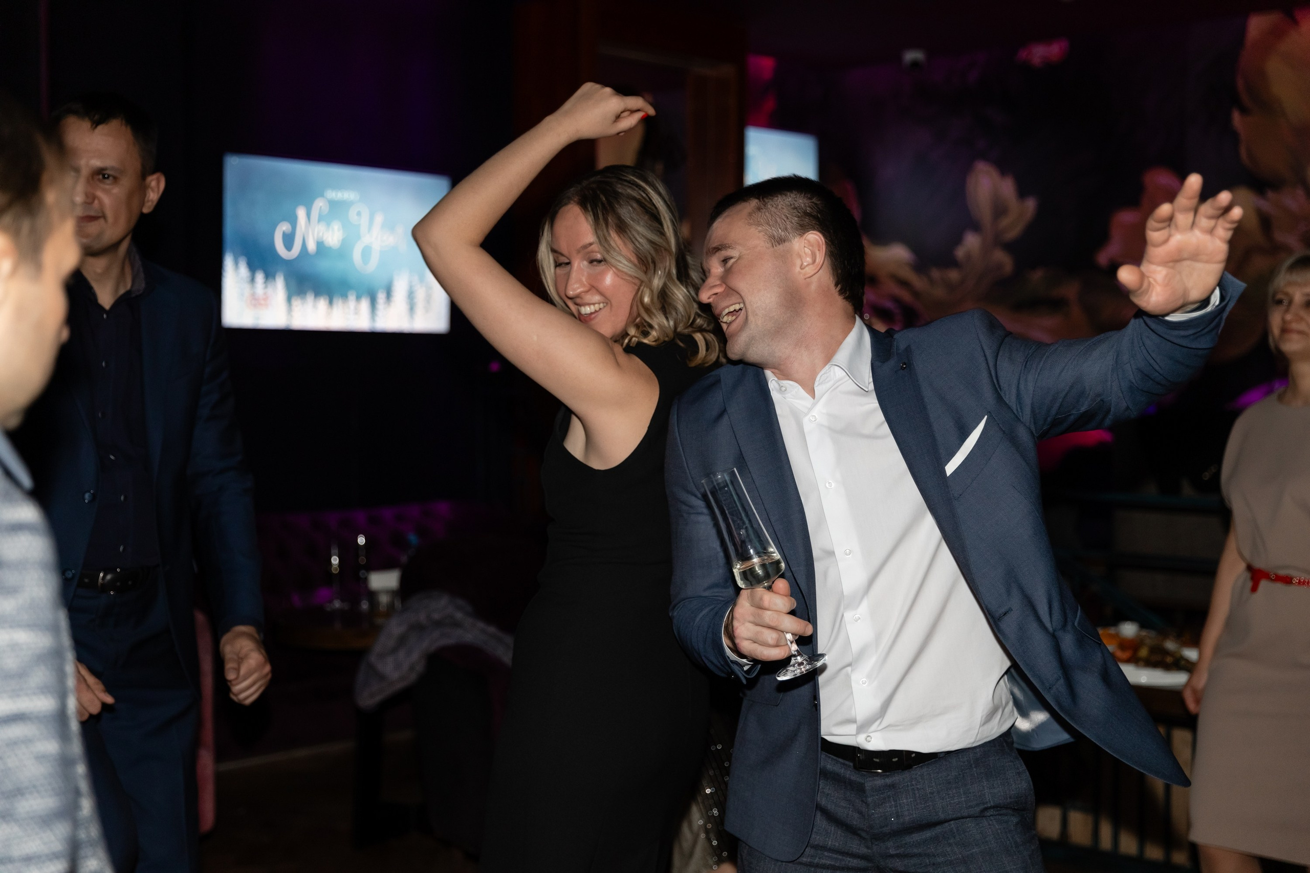 Новогодний корпоратив (Караоке клуб Who is who). Татьяна Чернышова свадебный фотограф Москва