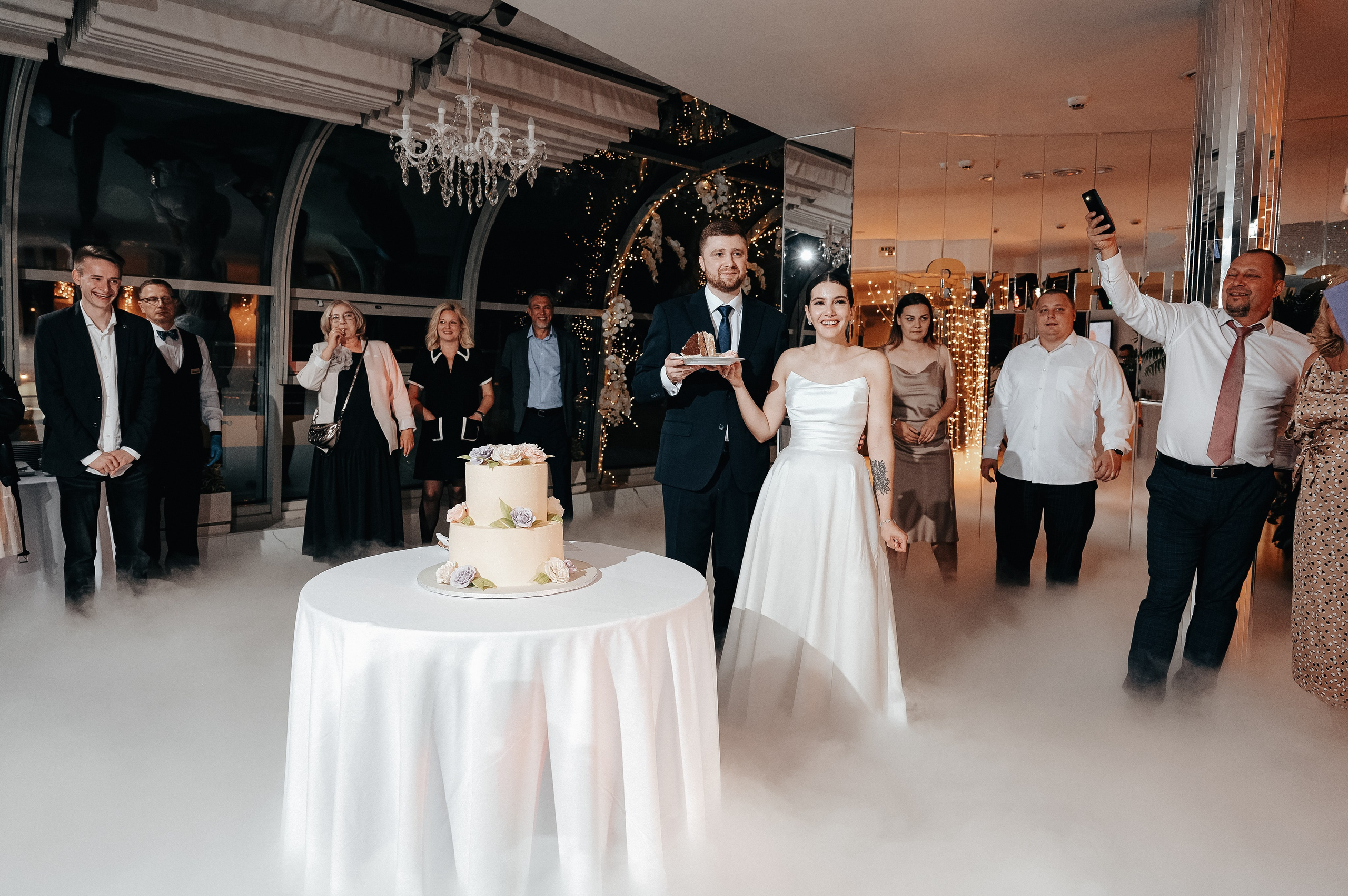 Свадебные приключения красивых и счастливых в Москве. Таганский ЗАГС + Golden Ring. Свадебный и семейный фотограф Виктория Носачёва. Щелково, Москва и МО