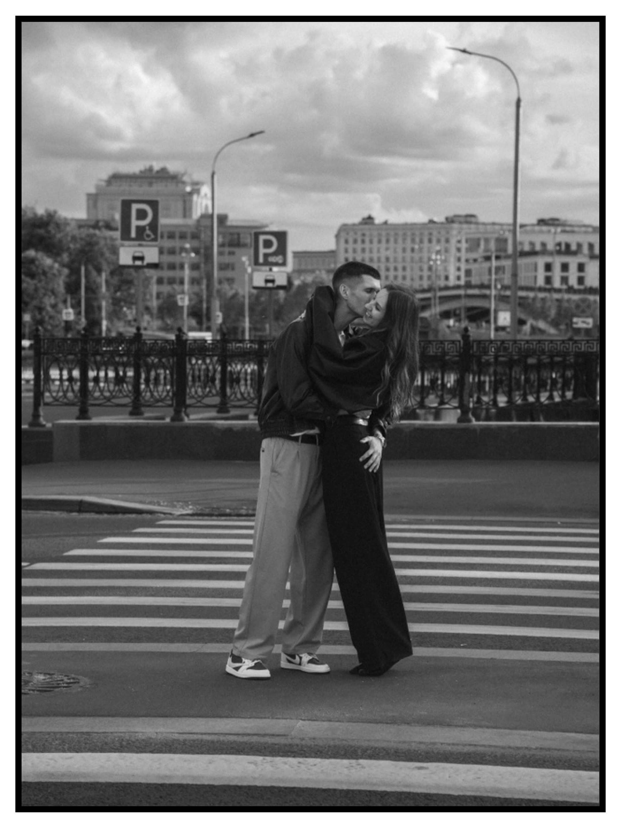 Л ю б о в ь. Снимаю по любви в Москве