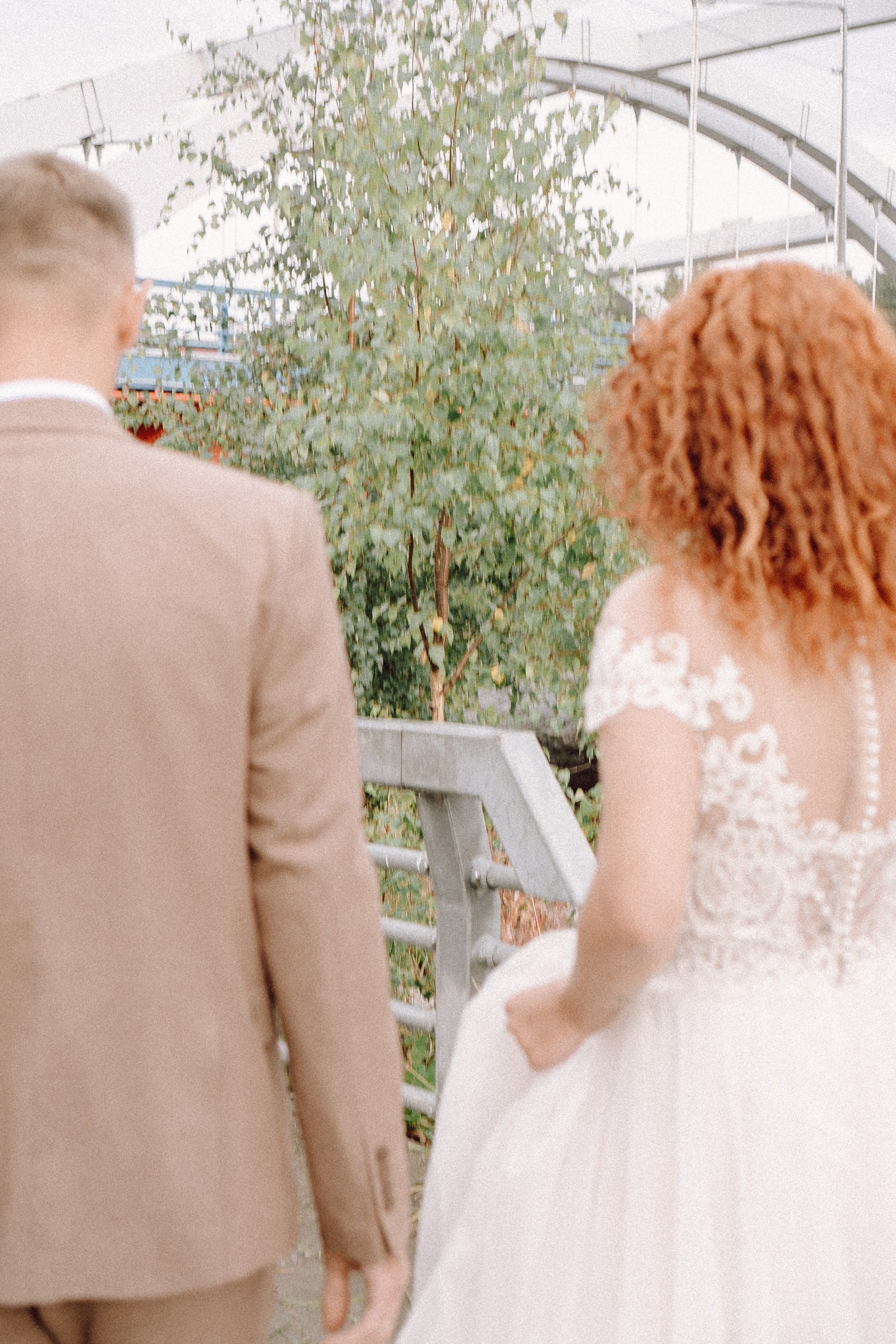 СВАДЕБНАЯ ФОТОСЕССИИЯ ПАРЫ В ГОРОДЕ ПРИОЗЕРСК В СОСНОВОМ ЛЕСУ И С ПИКАПОМ. Профессиональный фотограф, Санкт-Петербург — Виктория Богомолова