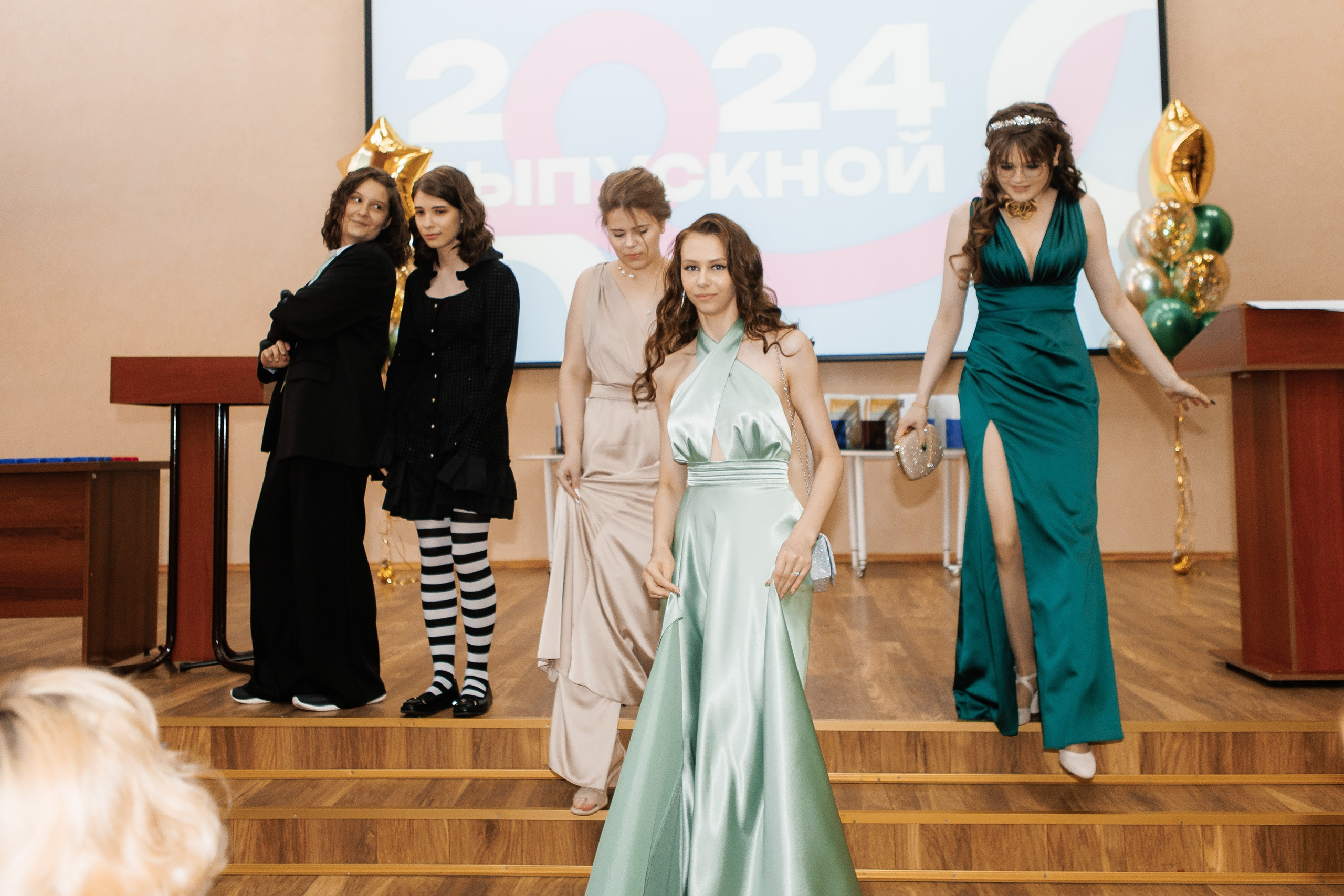 Выпускной Гимназия 12 2024 г. Свадебный и портретный Фотограф в Липецке Дмитрий Котюков