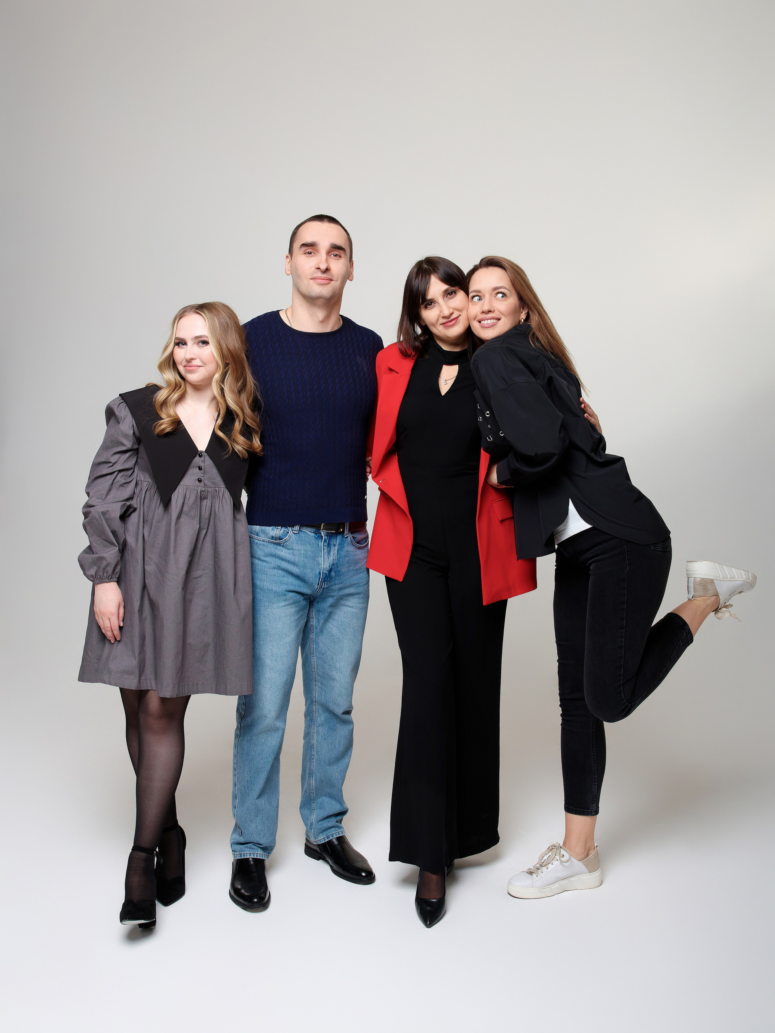 Компания «Алистер». Отдел продаж. Семейный фотограф — Макс Белогрудов