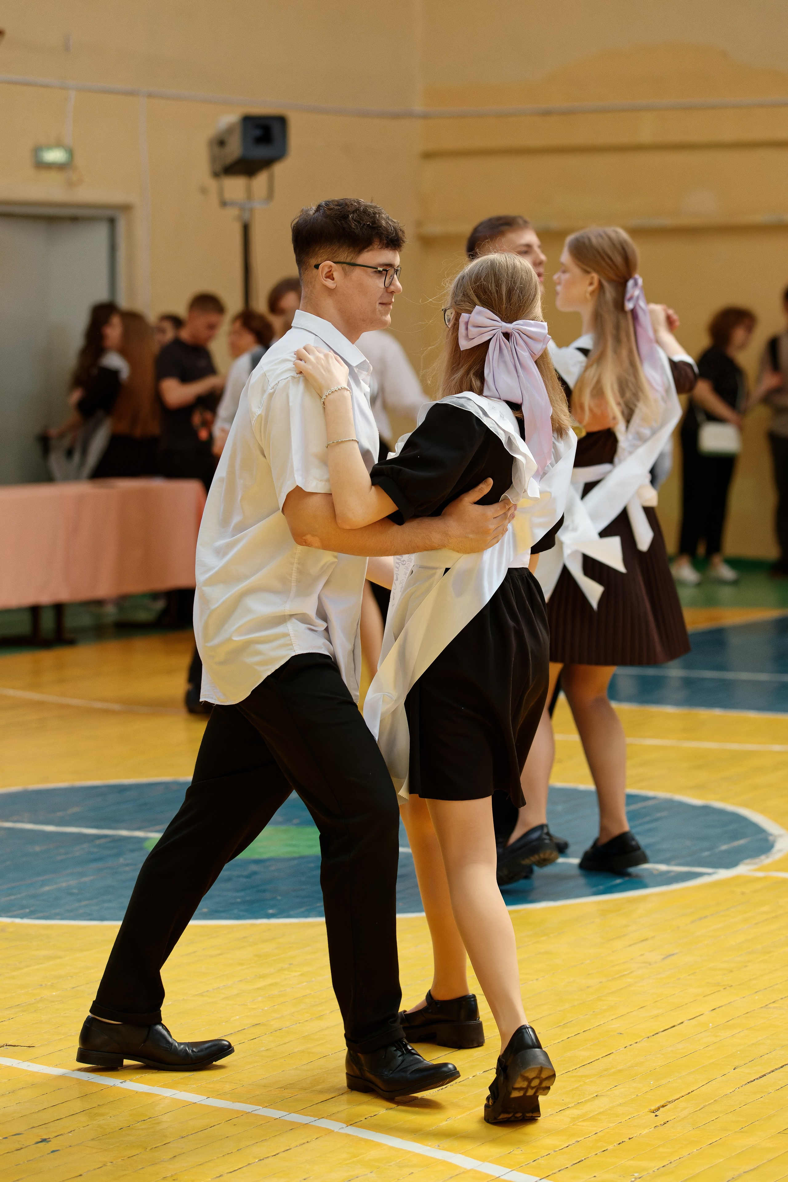 Последний звонок Школа № 42. Семейный фотограф — Макс Белогрудов