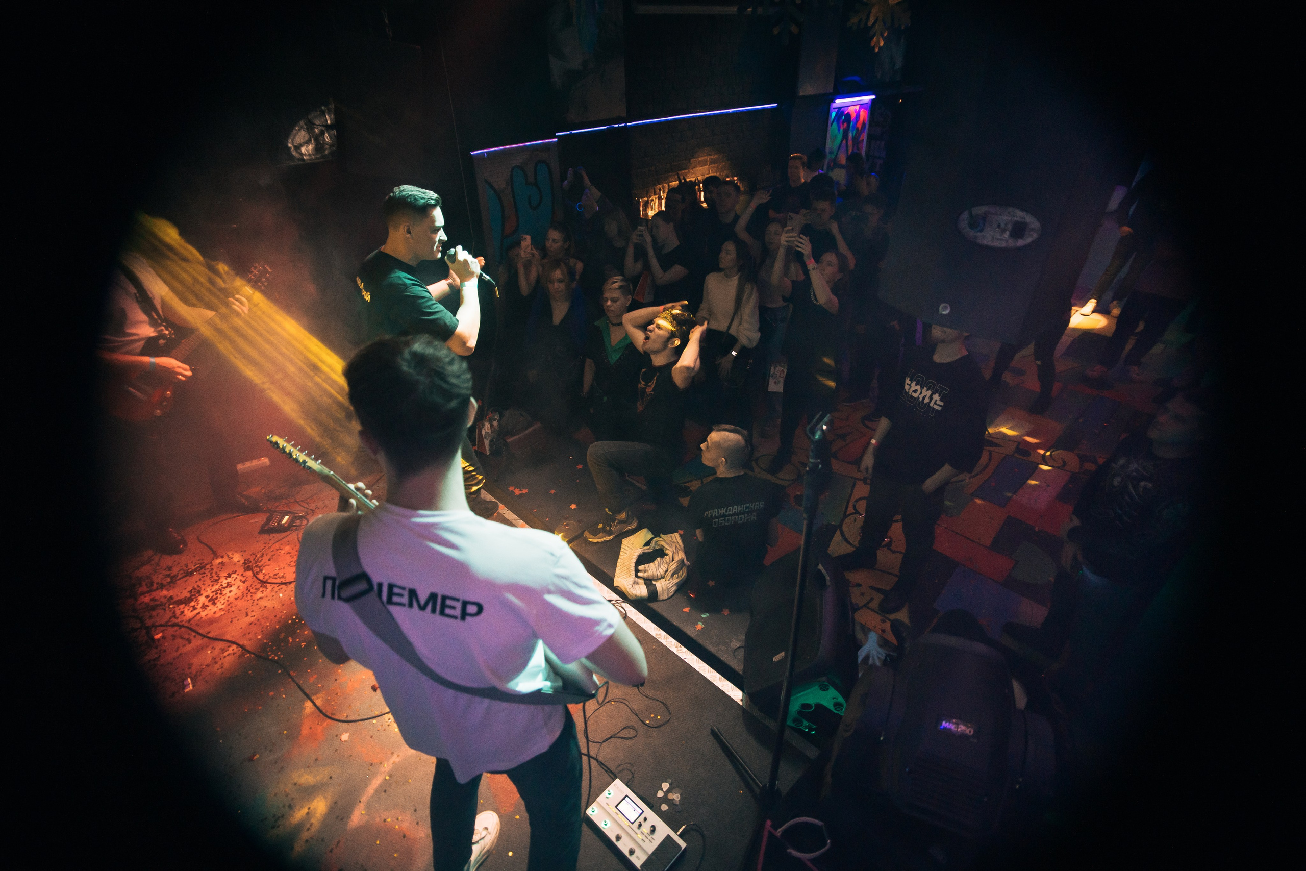 Ex-позиция. Рок-ёлка, клуб-галерея Эрмитаж. 21.12.2024. Фотограф Регина Крикунова г. Красноярск