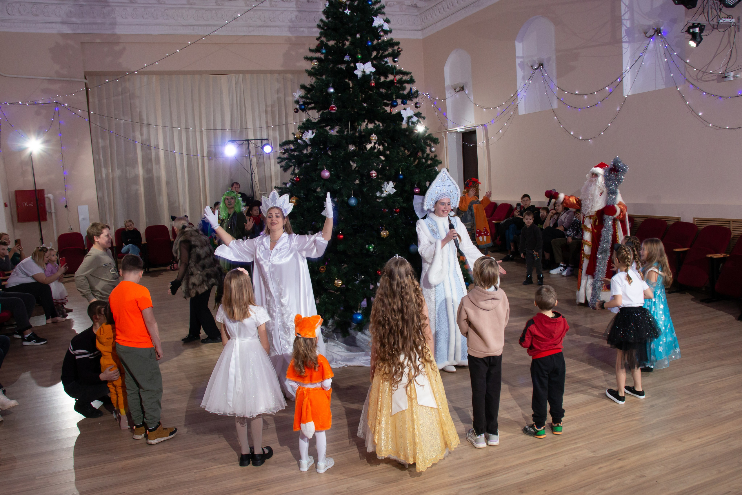 Новогодний утренник ДК Строитель 25.12.2023 г. г. Новоалександровск. Главная