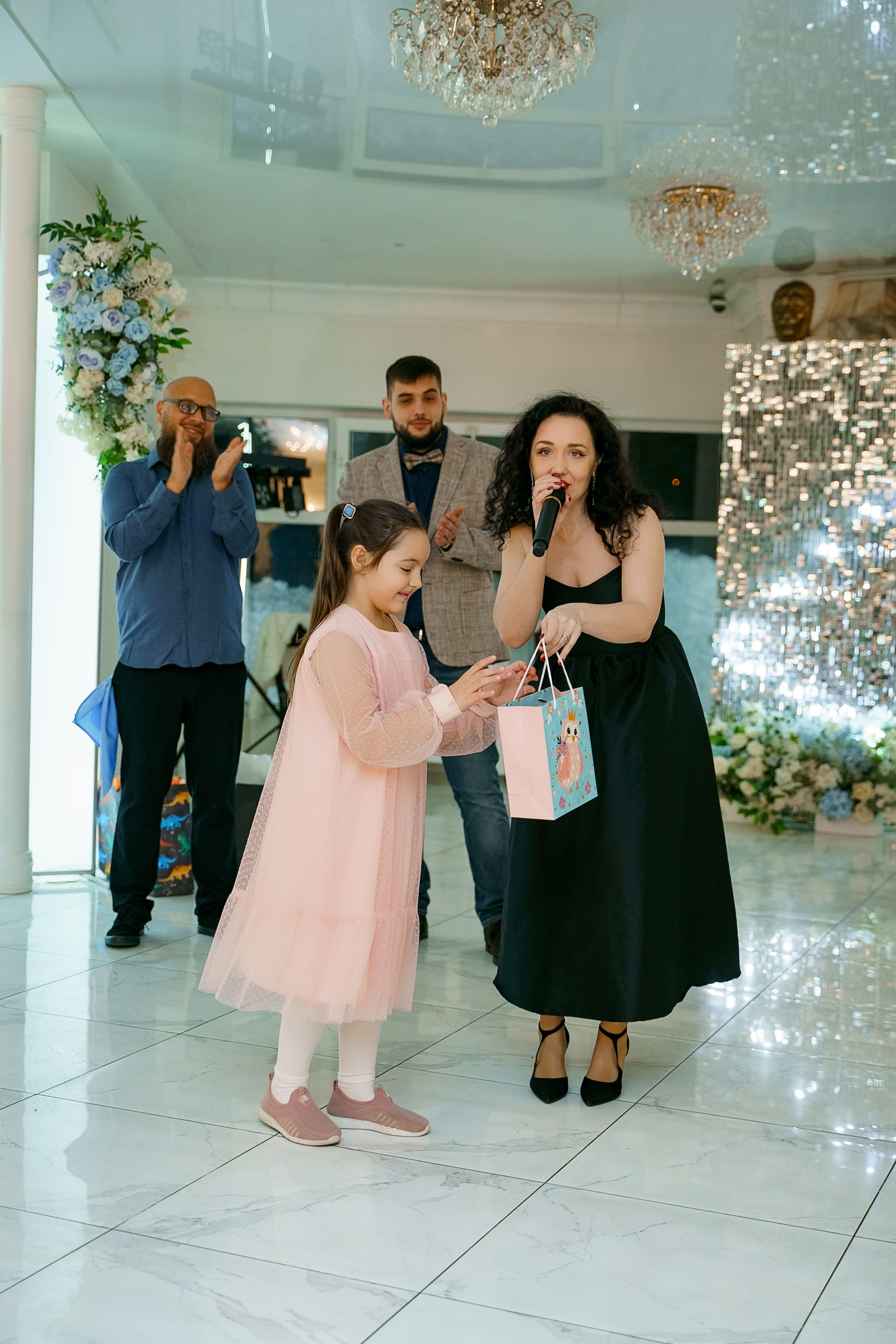 Живая музыка в Москве Ведущий Москва топ ведущих на свадьбу Саксофон. Свадебный ведущий в Москве Саксофон на свадьбу