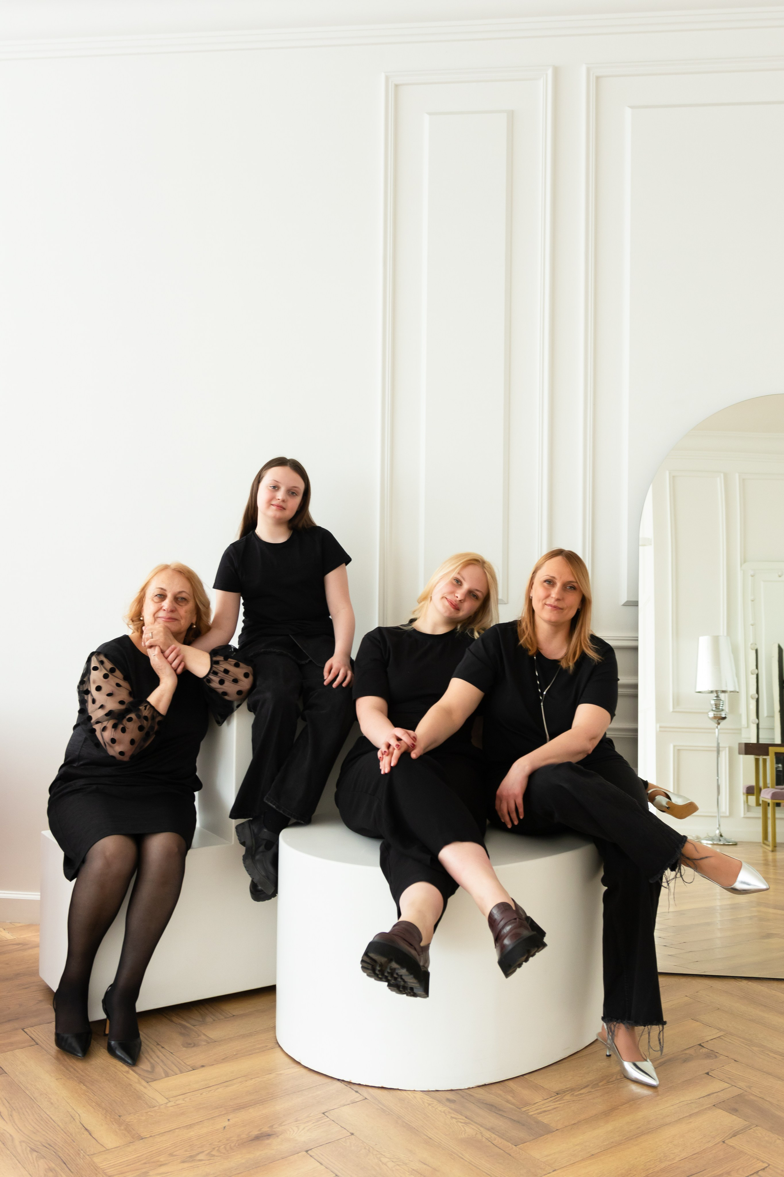 Много любви! Семейная фотосессия в студии, Екатеринбург. Фотограф в Екатеринбурге Пойгина Елена