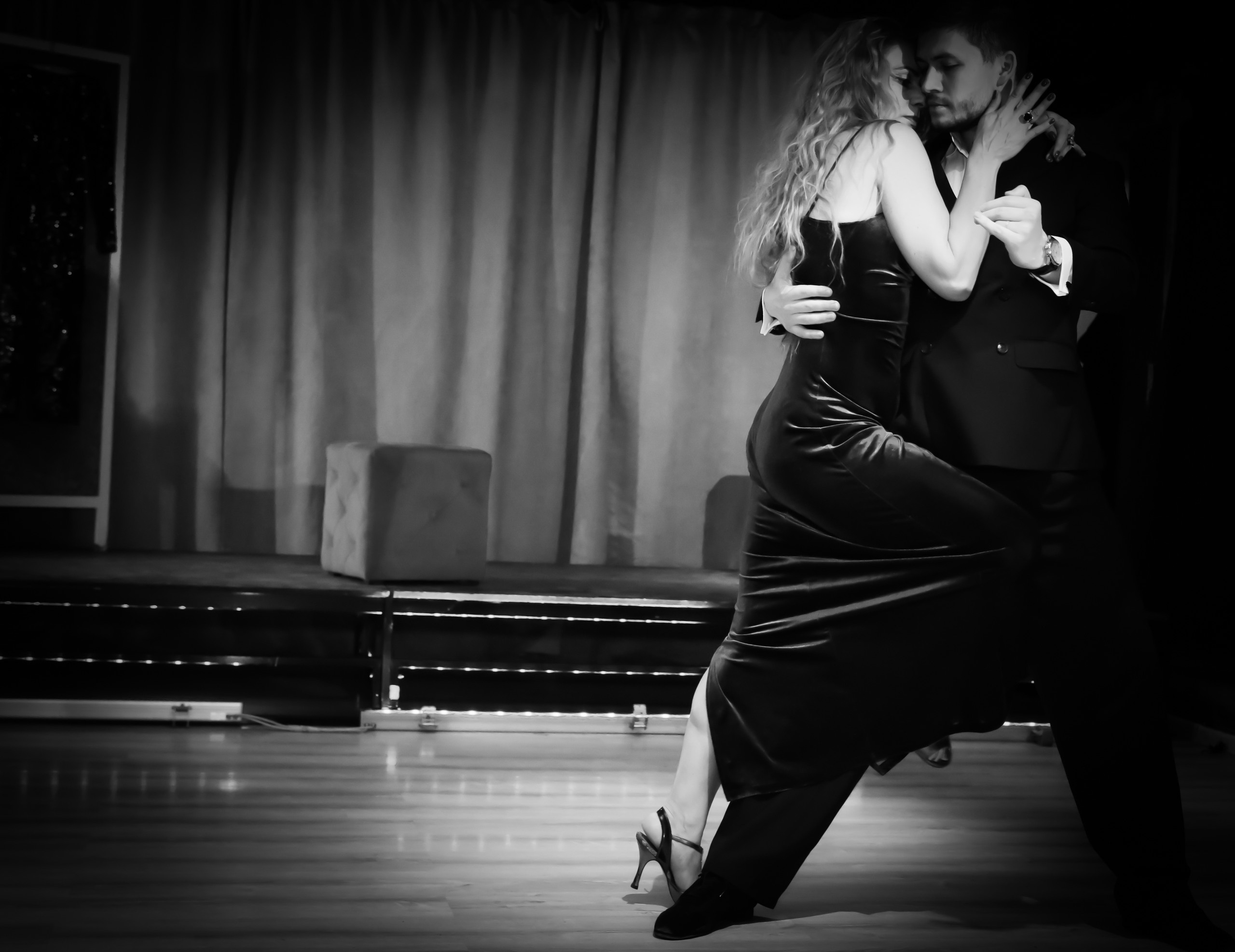 Фото с милонги. Фотограф Вадим Тренин — аналоговая ретрофотосъемка, танго-фотография,