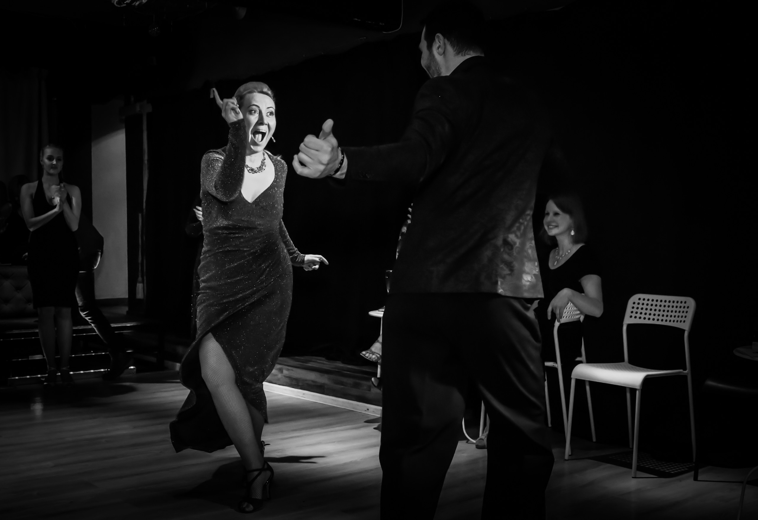 Фото с милонги. Фотограф Вадим Тренин — аналоговая ретрофотосъемка, танго-фотография,