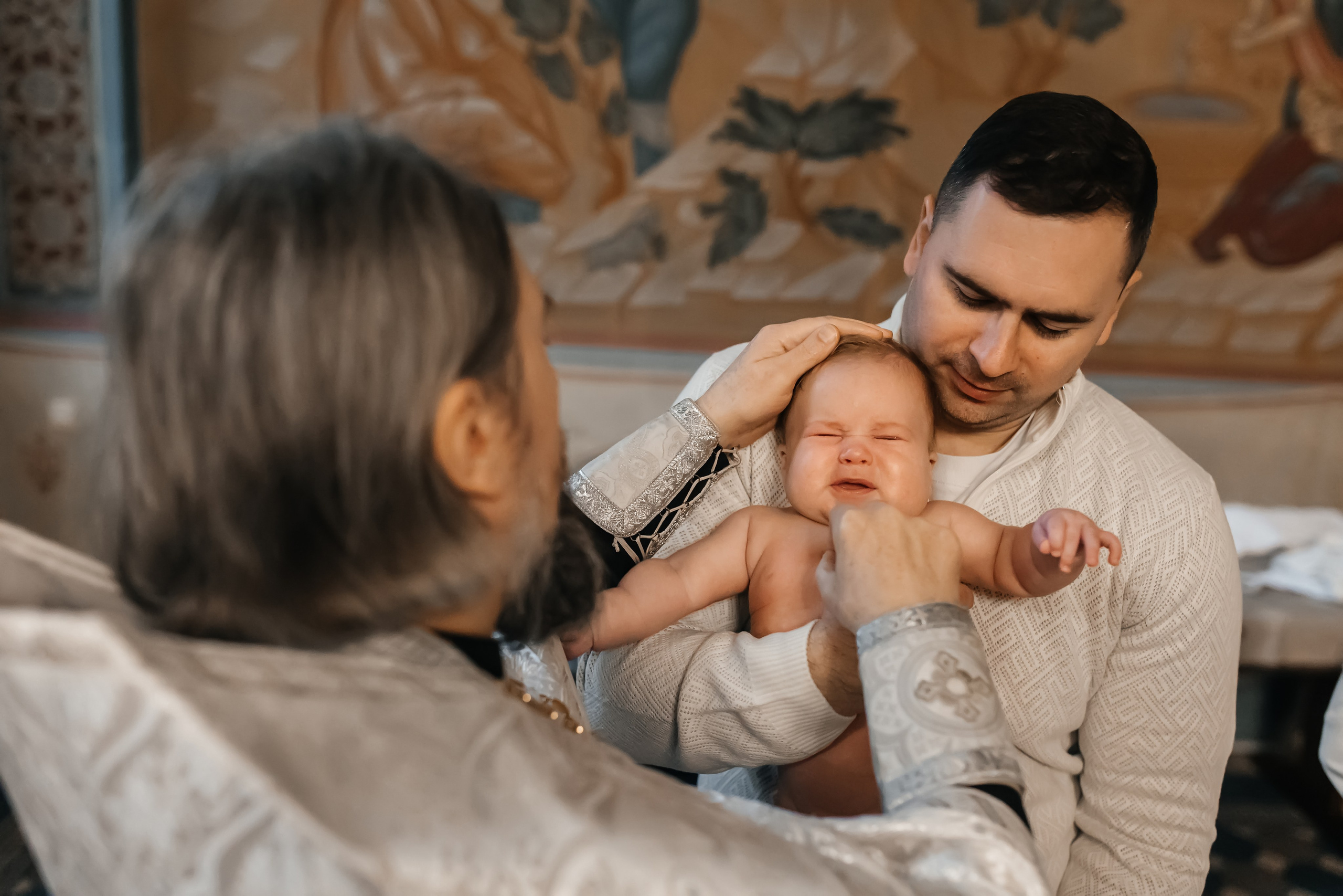 Крещение Гордея и Степана в Храме  Успения Пресвятой Богородицы в Троице-Лыково. Фотограф на крещение и венчание Москва  Надежда Баланина