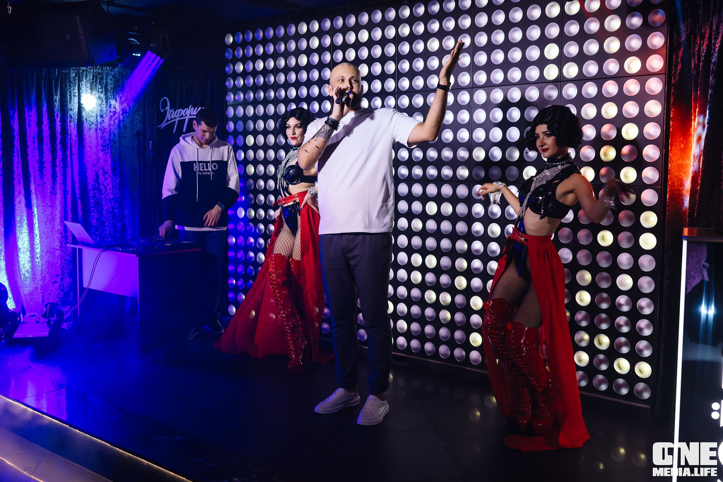 Фоторепортаж с караоке вечеринки в Эйфории. One Media Life: фоторепортажи, фотоотчеты с мероприятий и заведений