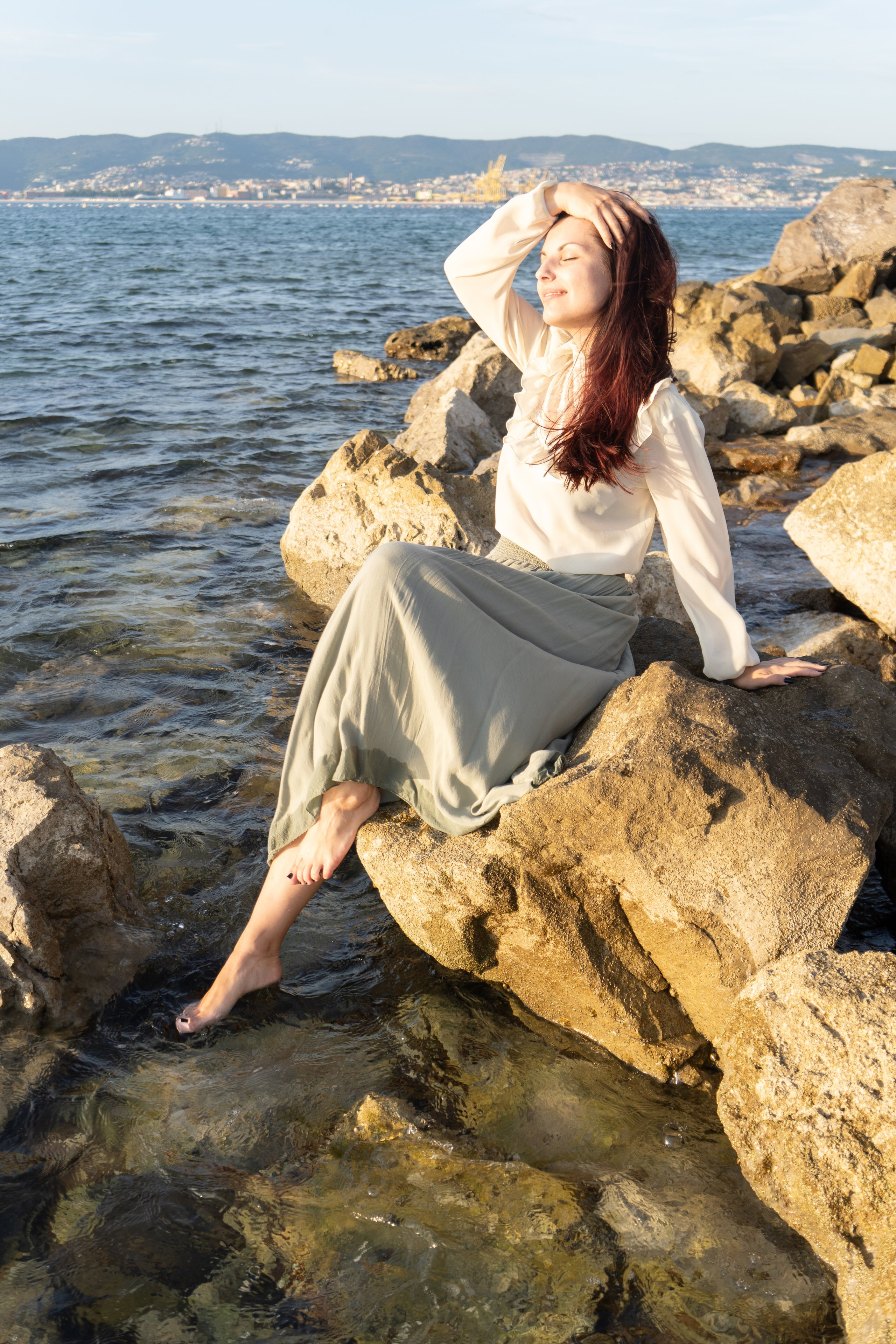 Foto shooting al mare. Fotografo Alina Imanbaeva Trieste e FVG