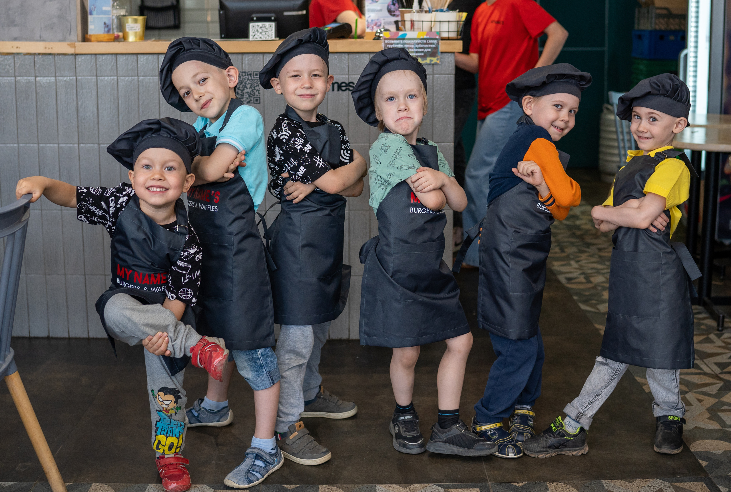 День рождение в бургерной. Фотограф в Екатеринбурге Павел Самков