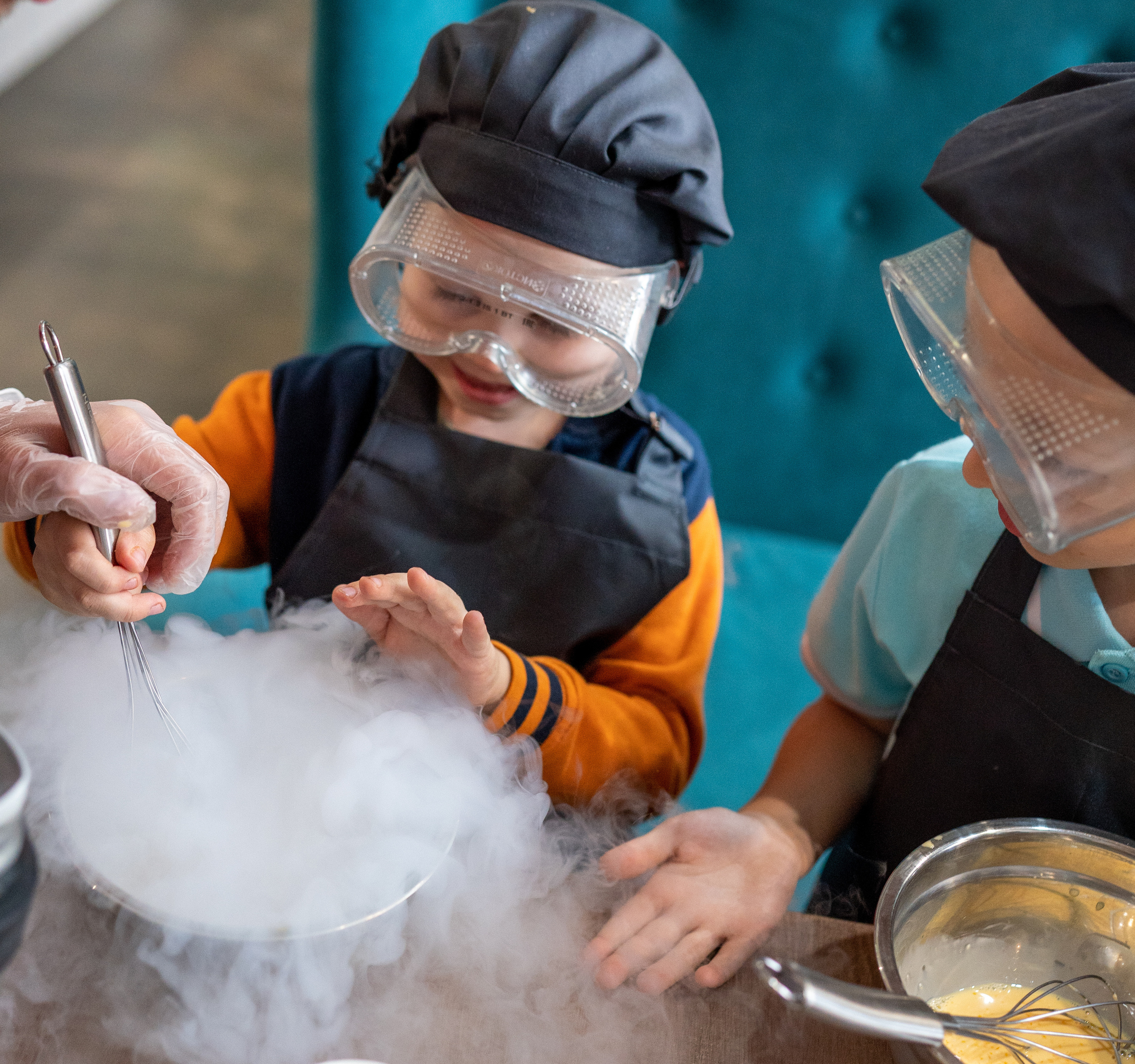 День рождение в бургерной. Фотограф в Екатеринбурге Павел Самков