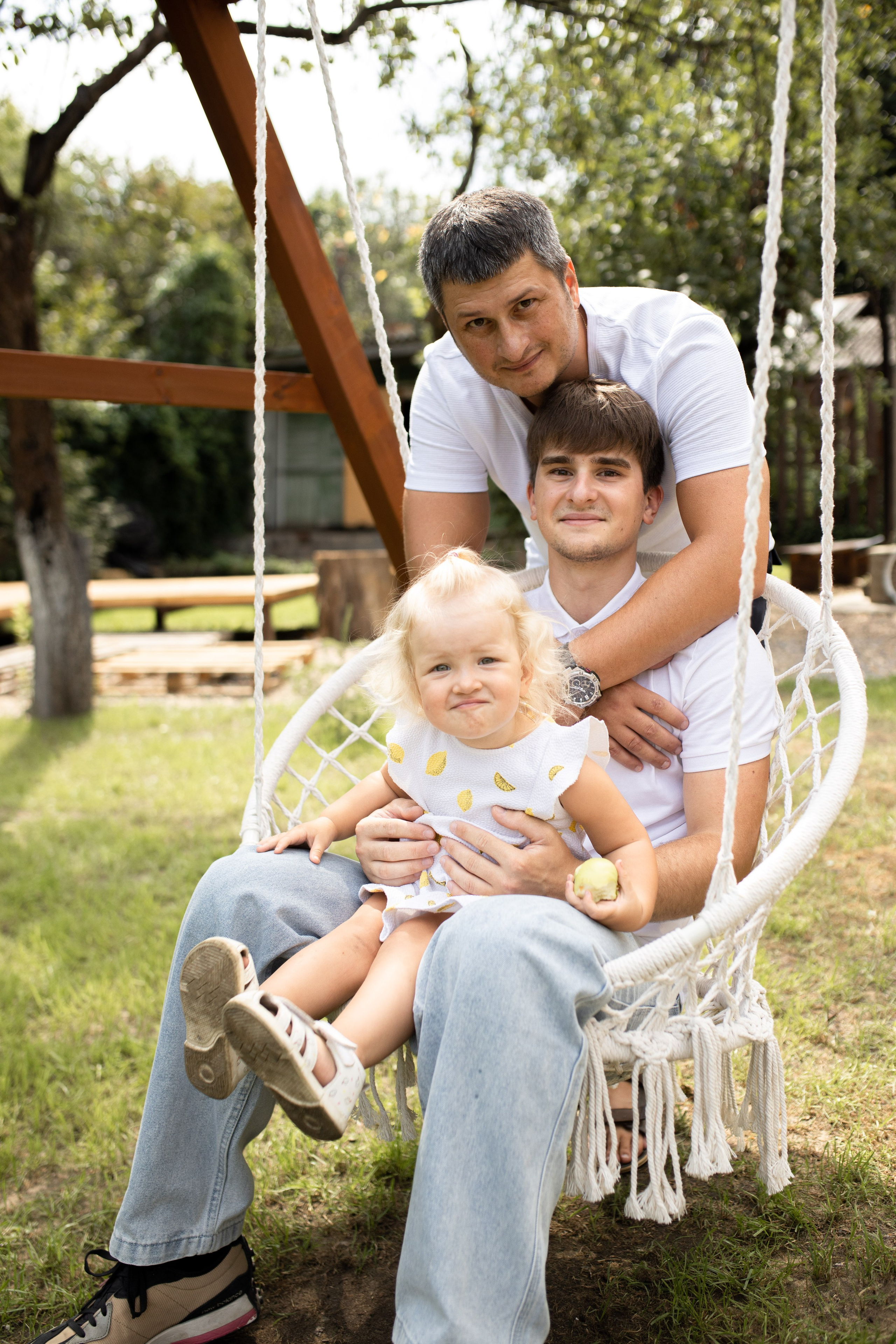 Семейная фотосессия на даче в Купавне. Фотограф в Железнодорожном и Балашихе