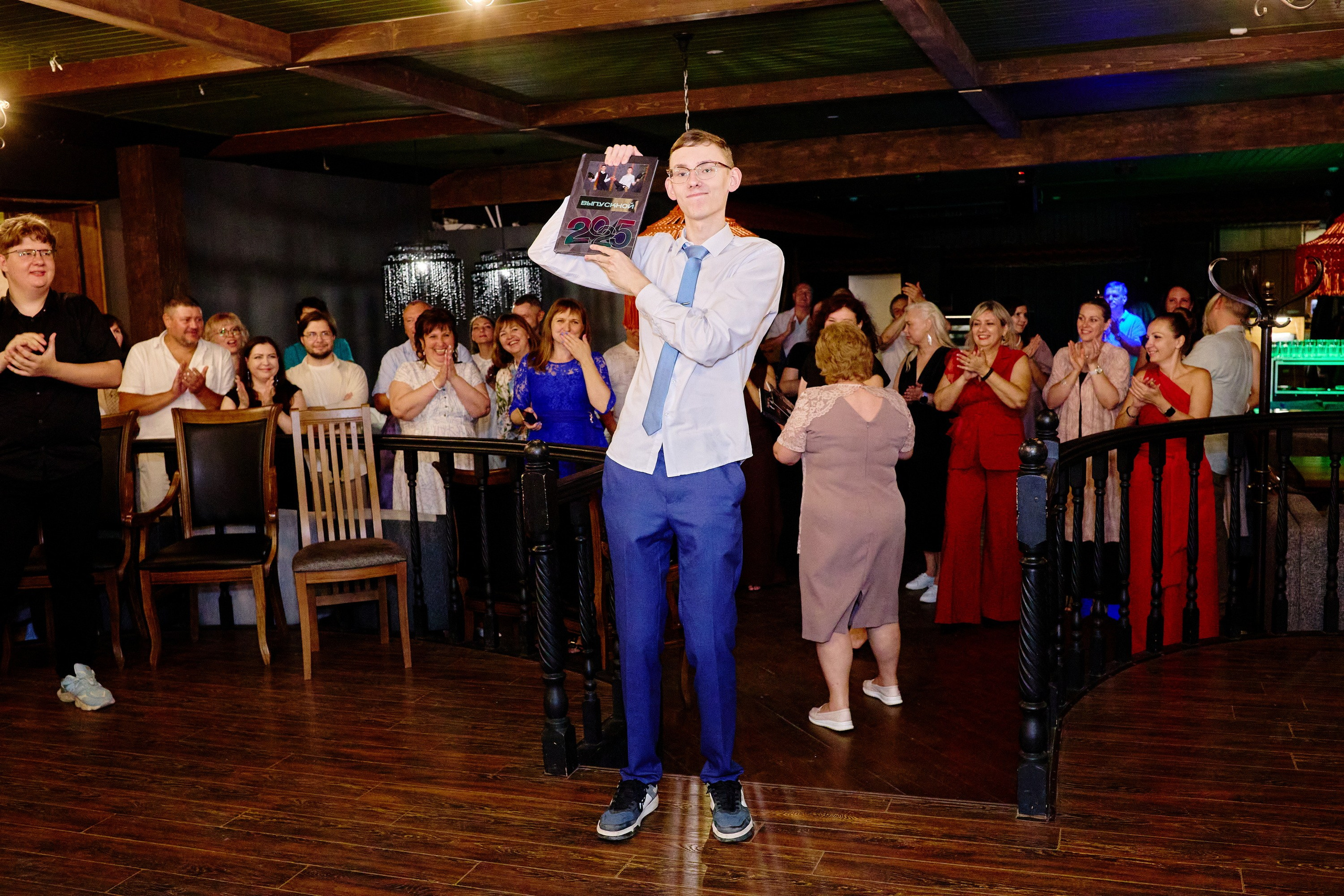 Выпускной 35 Сош. Фотограф Выпускные альбомы Таганрог Сергей Коробченко