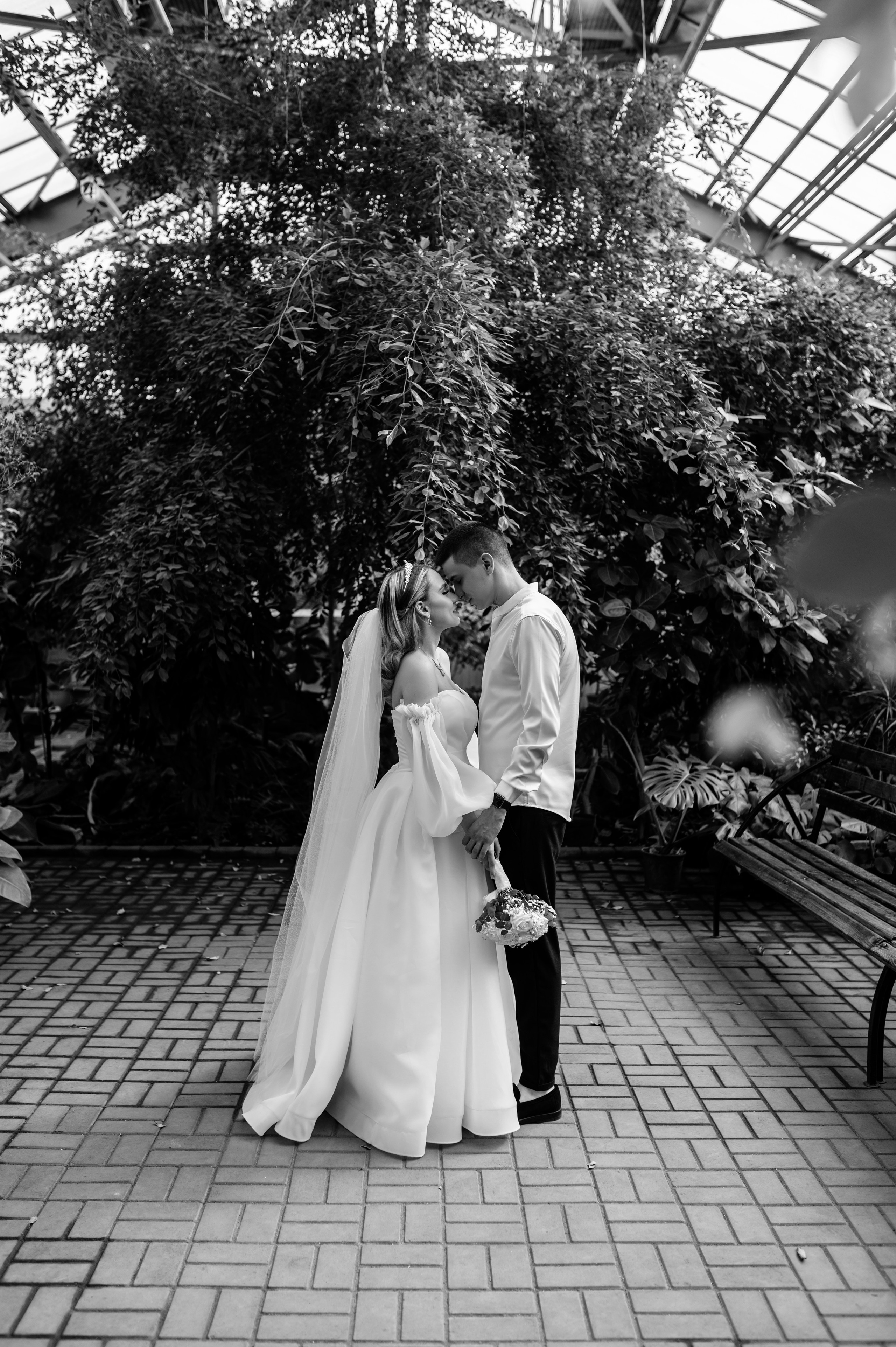 Свадебная фотосессия в фотостудии Аврора зал Эклипс. Семейный и свадебный фотограф в Донецке и Макеевке Дяченко Наталья