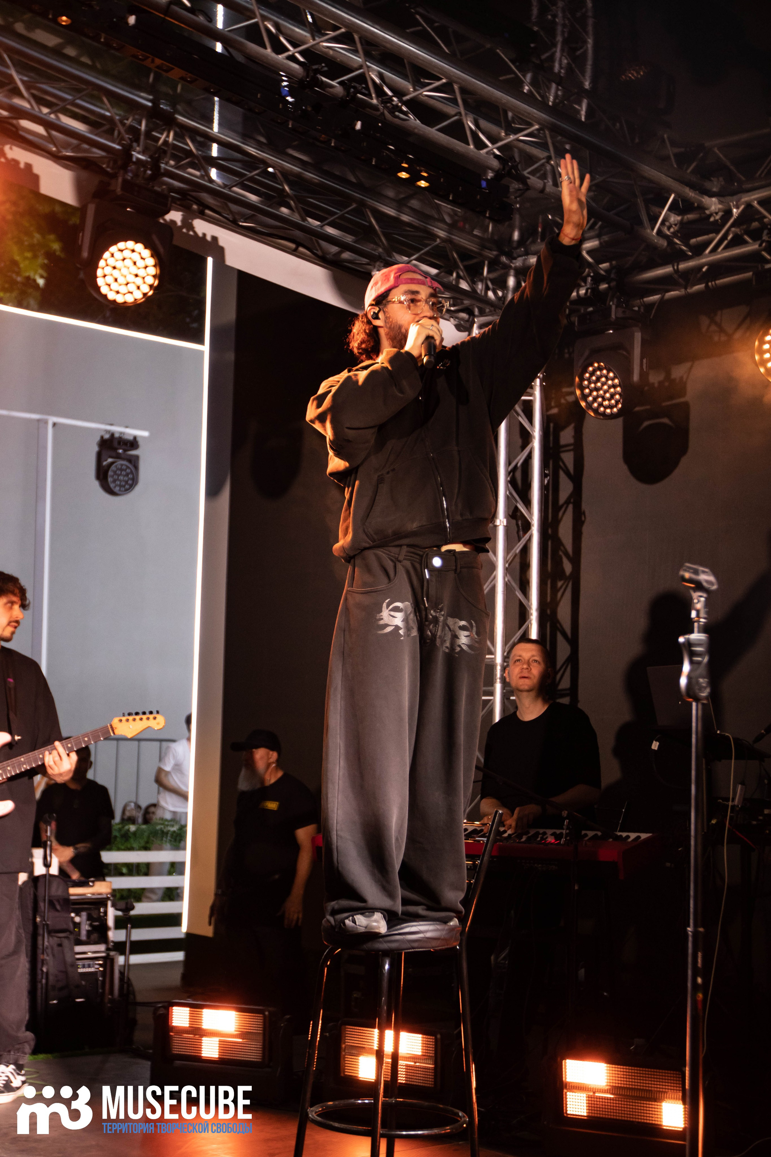 МОТ. Концертный фотограф