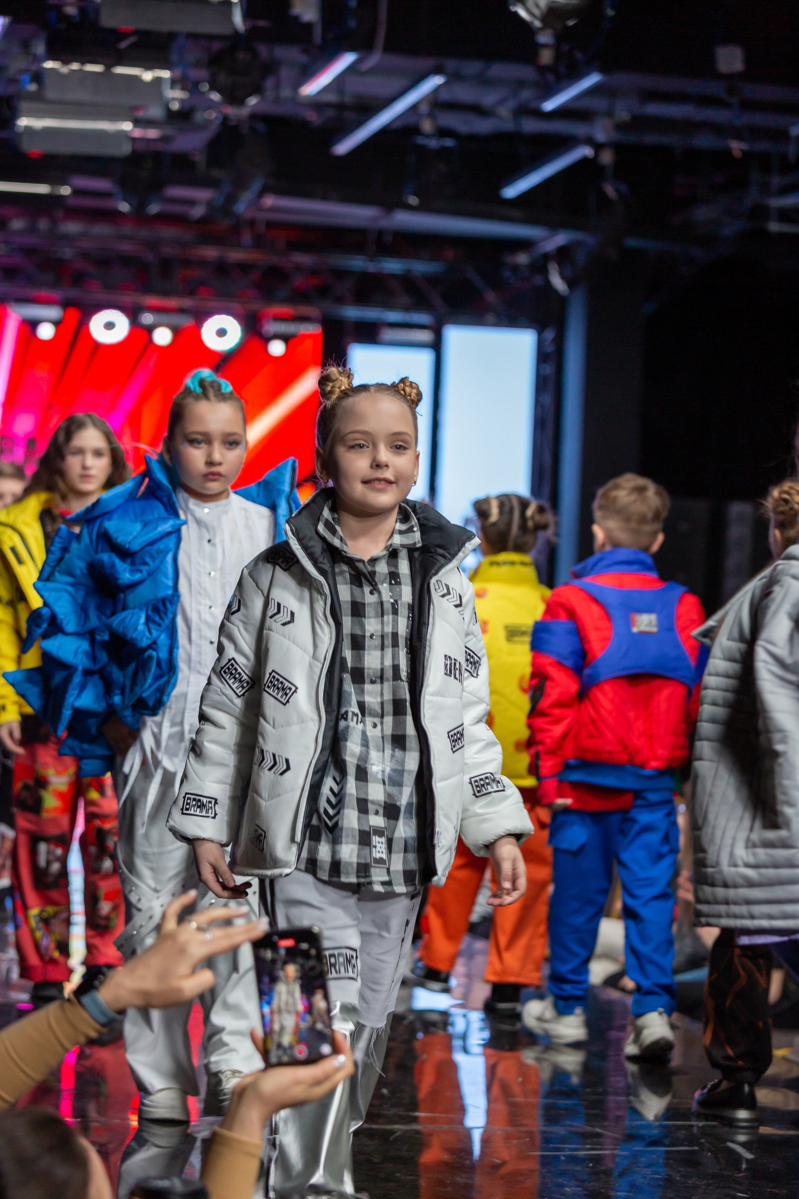 Звезда галактики. Яровит Холл. Репортажный, семейный, свадебный, портретный фотограф