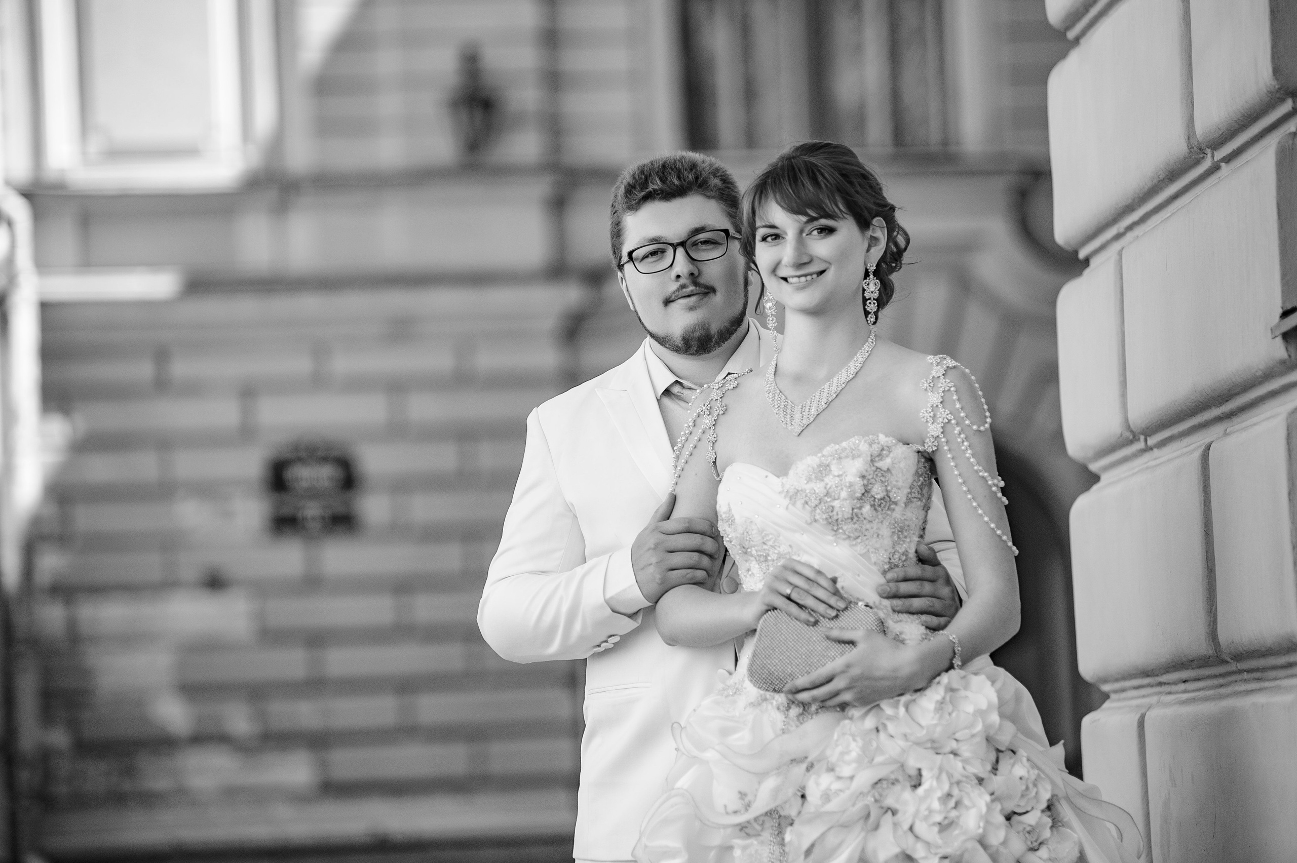 Черно-белая свадебная фотография со свадебной фотосессии в центре СПб.