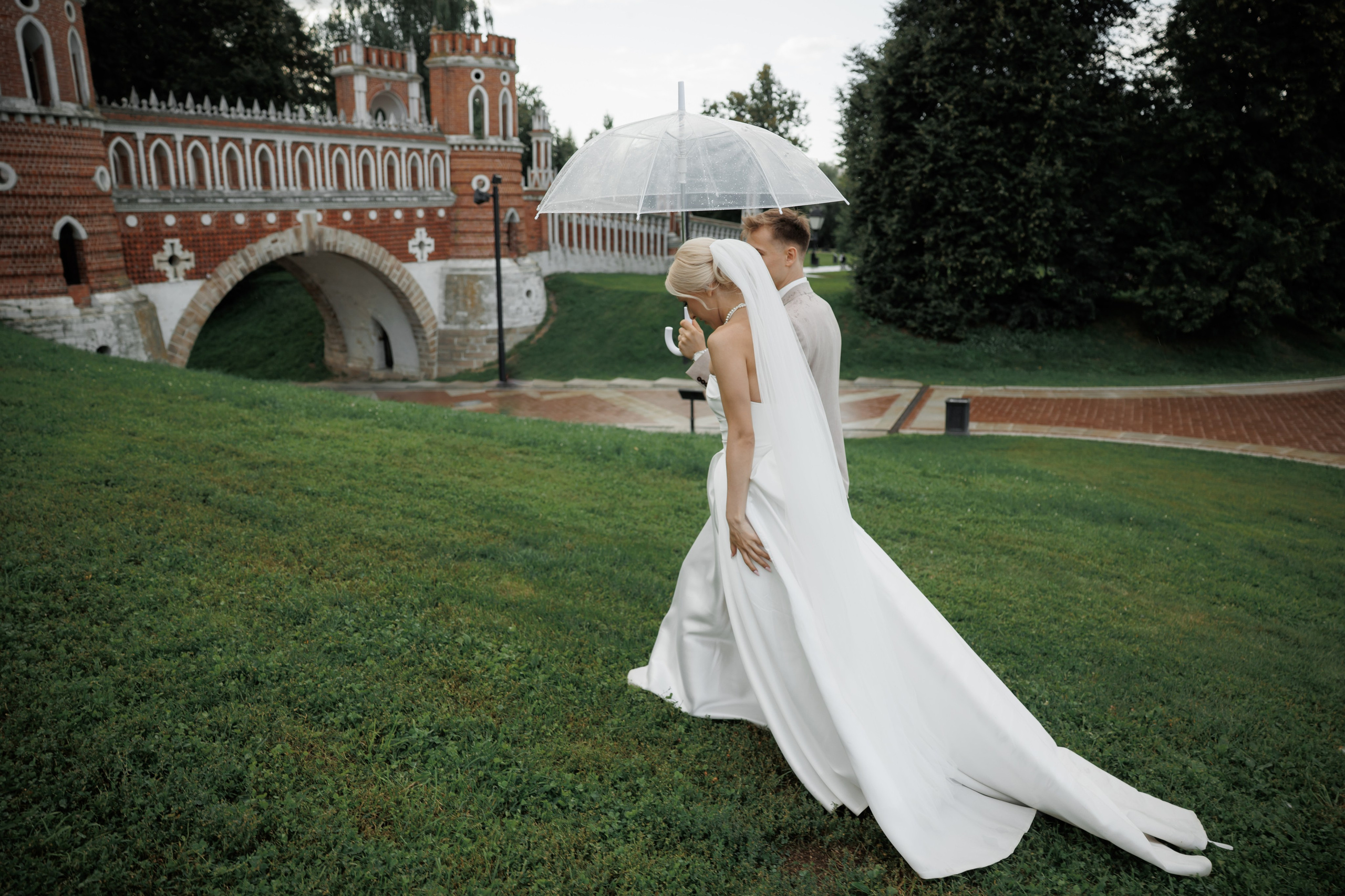 Отель «Милан», Шипиловский ЗАГС, прогулка в парке Царицыно. Свадебный и репортажный фотограф (Москва, Королев и другие)