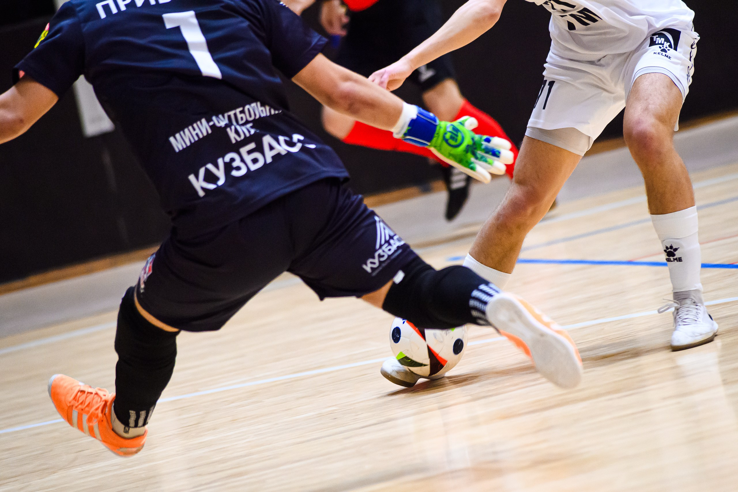 Высшая лига по футзалу — Сезон 2024-2025 — 2ой тур. Репортажный фотограф в Кемерово