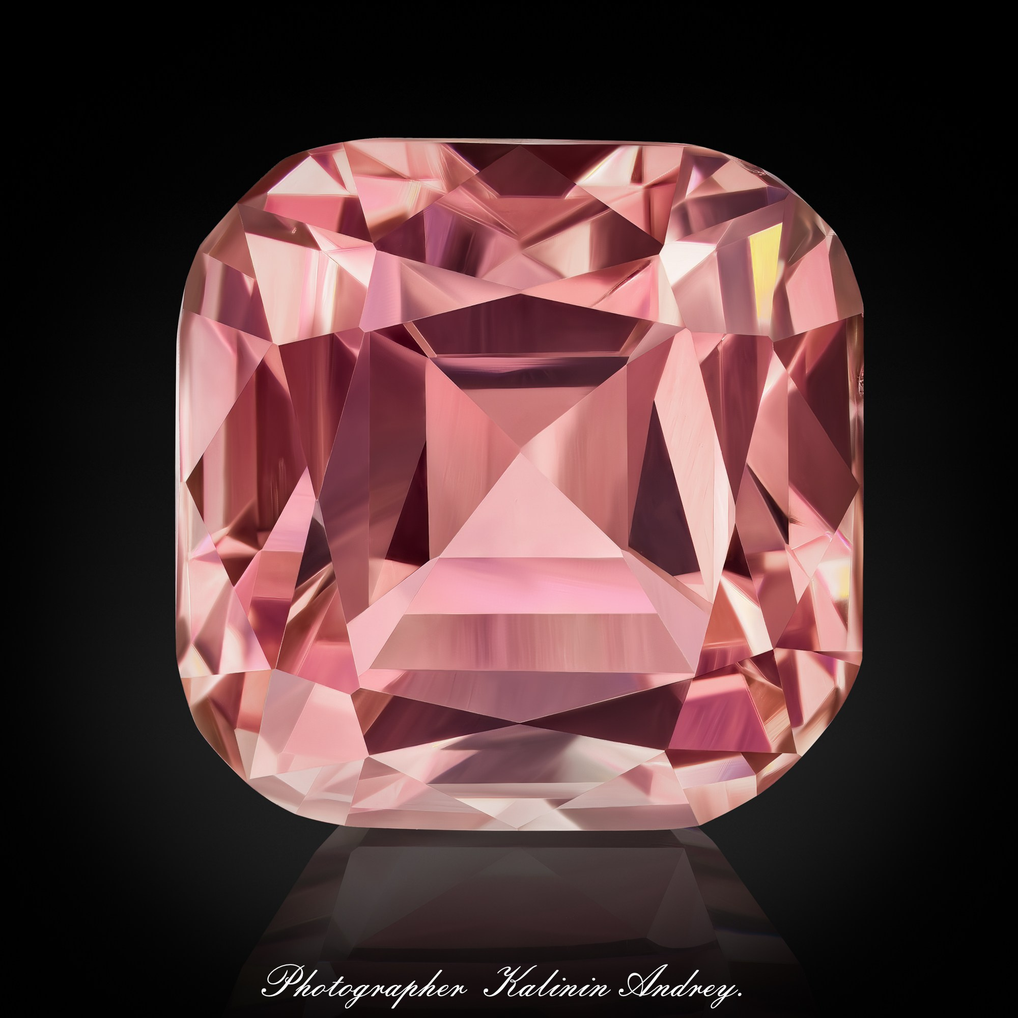 Профессиональная уникальная рекламная фотосъёмка драгоценных в Москве  тел +7 966-003-13-07. Высококачественная профессиональная рекламная фотосъёмка ювелирных украшений, драгоценных камней в Москве. Обучение, консультация