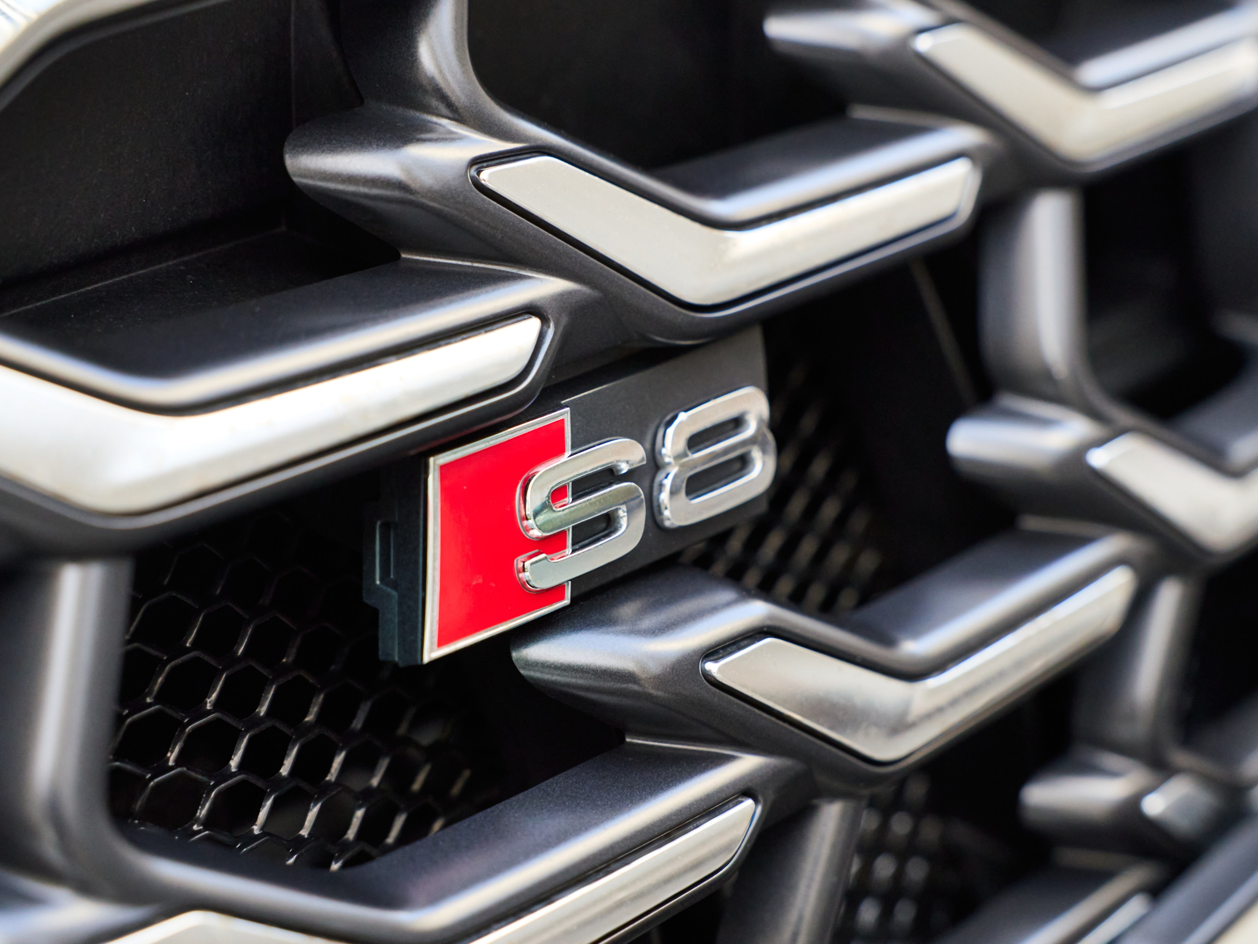 Audi S8
