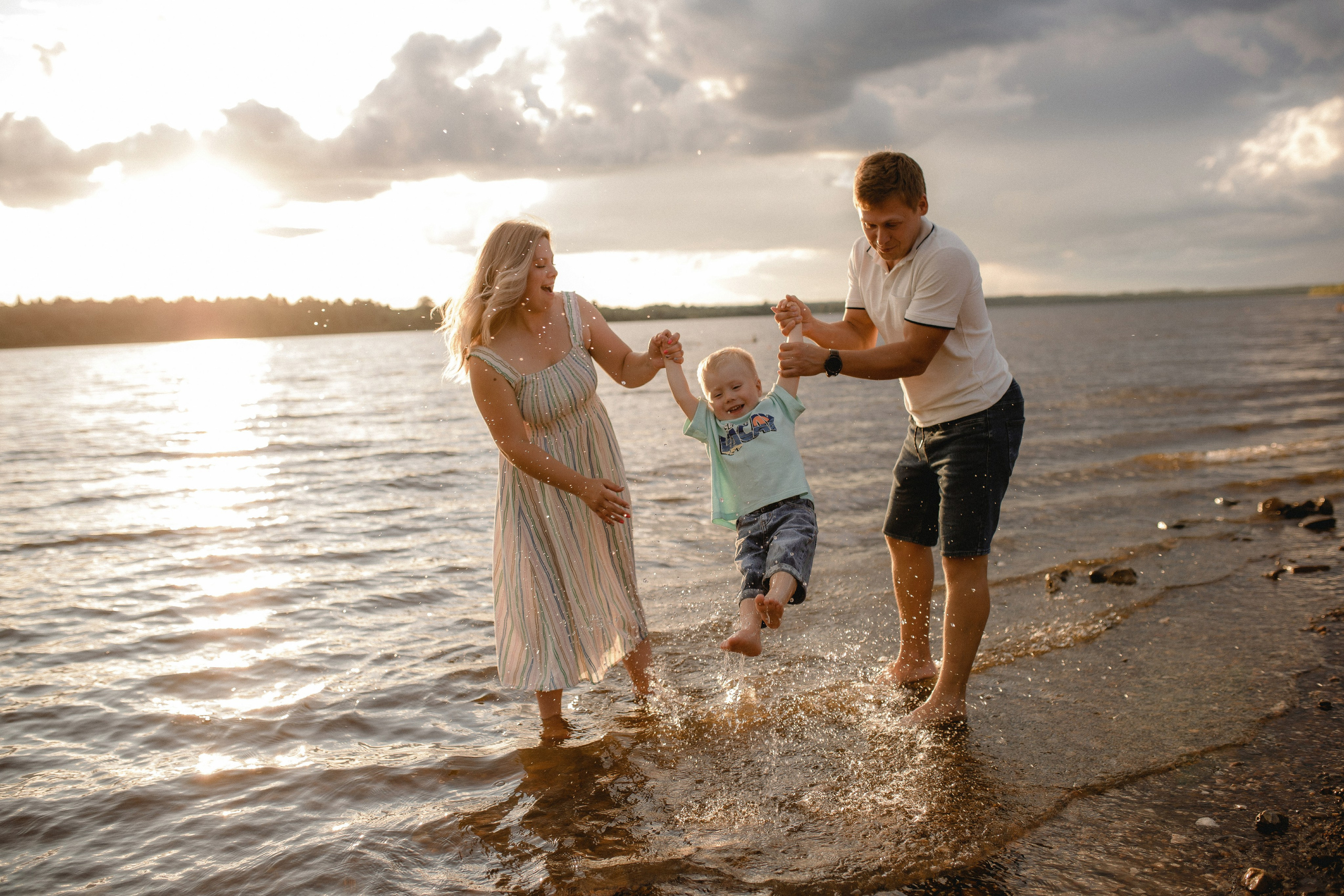 Аня, Ваня и Тимоша. Главная