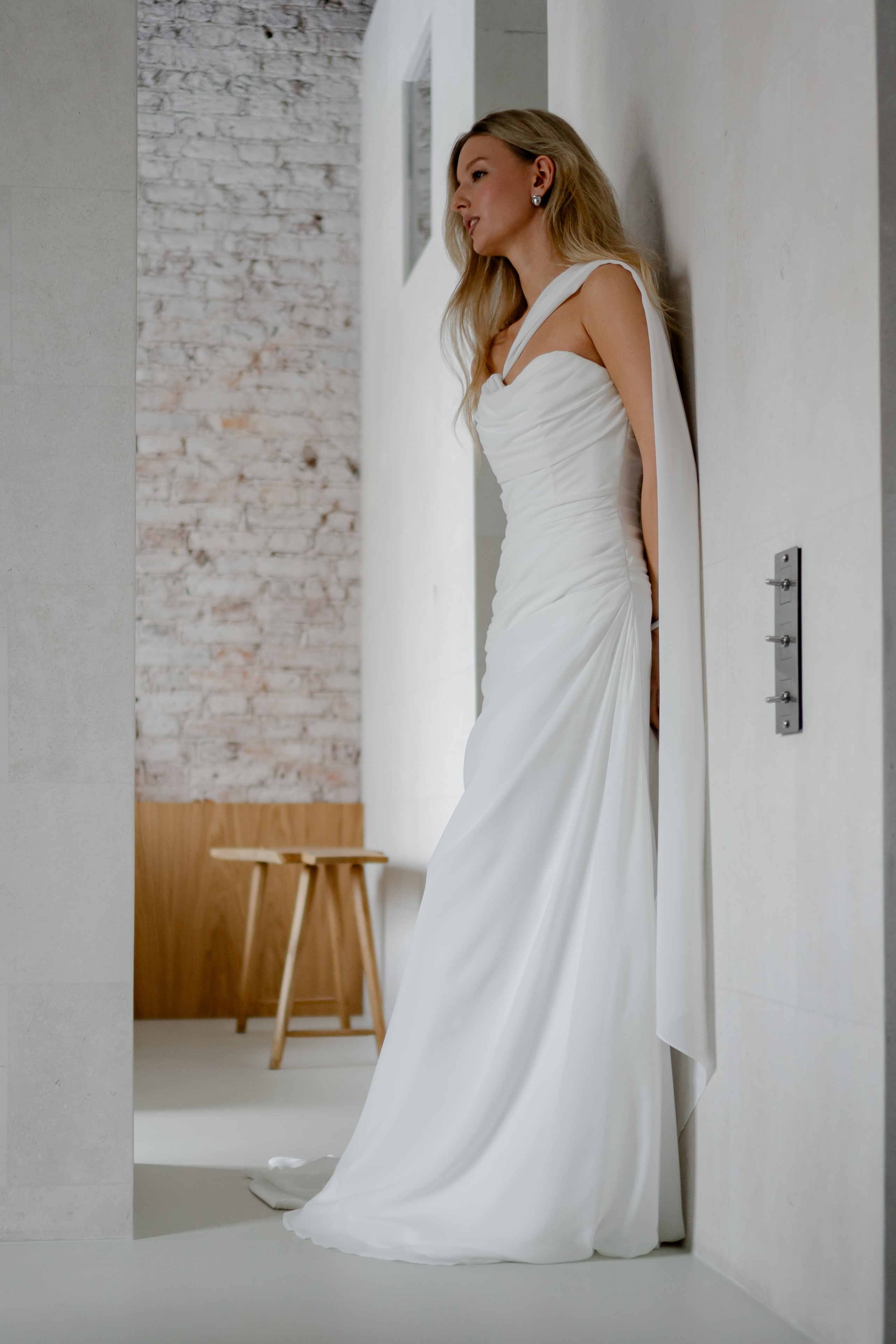 ЭЛЕГАНТНАЯ СВАДБЕНАЯ СЬЕМКА ЖЕНИХА И НЕВЕСТЫ В ДОРОГОМ ОТЕЛЕ САНКТ-ПЕТЕРБУРГА. Профессиональный фотограф, Санкт-Петербург — Виктория Богомолова