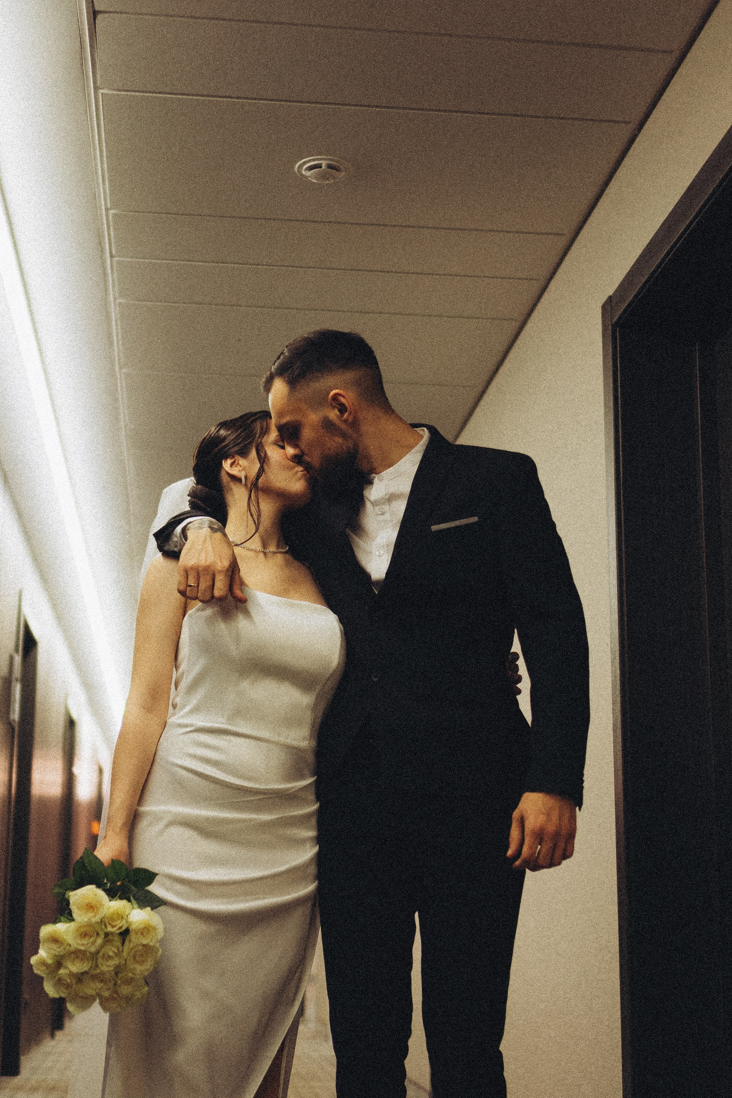 СВАДЕБНАЯ СЬЕМКА СБОРОВ ЖЕНИХА И НЕВЕСТЫ В ОТЕЛЕ И ТАКЖЕ ФОТОСЕССИИЯ В ОТЕЛЕЕ МЕГАПОЛИС БРЯНСК. Профессиональный фотограф, Санкт-Петербург — Виктория Богомолова