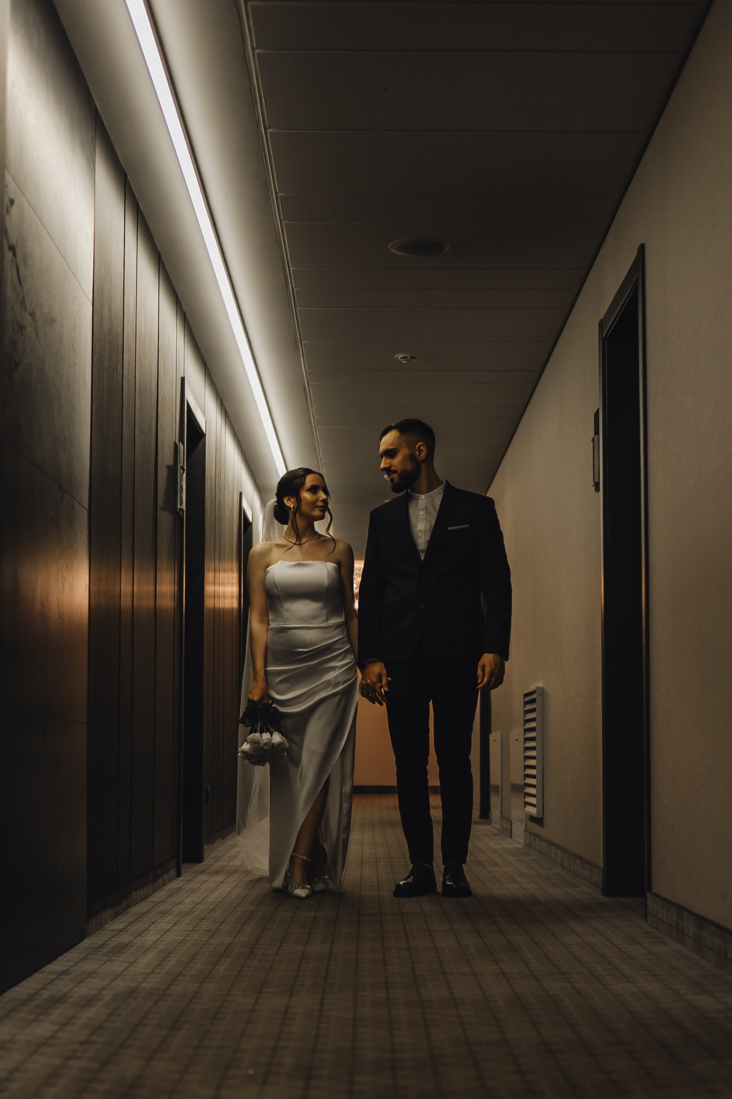 СВАДЕБНАЯ СЬЕМКА СБОРОВ ЖЕНИХА И НЕВЕСТЫ В ОТЕЛЕ И ТАКЖЕ ФОТОСЕССИИЯ В ОТЕЛЕЕ МЕГАПОЛИС БРЯНСК. Профессиональный фотограф, Санкт-Петербург — Виктория Богомолова