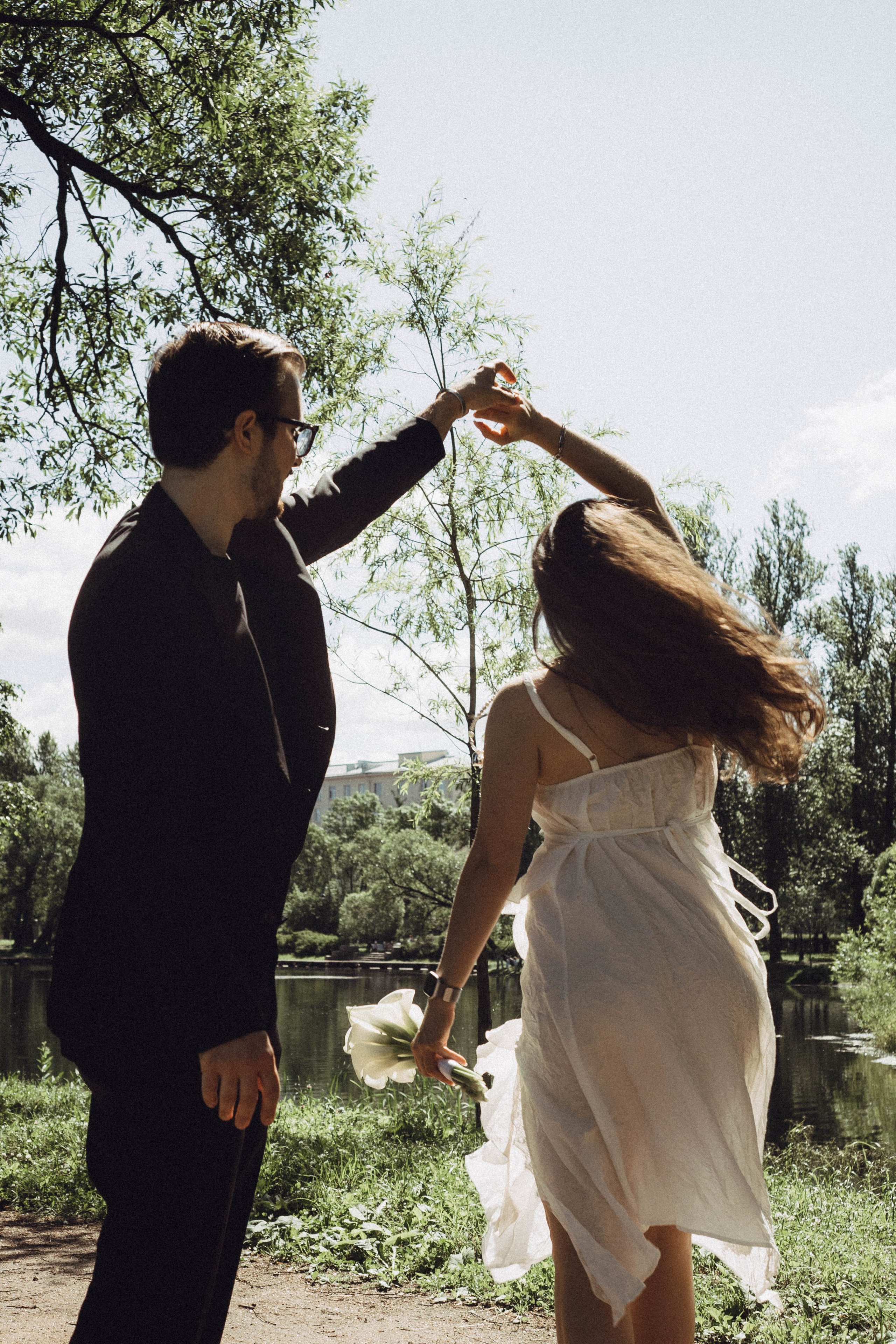 СВАДЕБНАЯ СЬЕМКА В ПАРКЕ ПОБЕДЫ И ПРОГУЛКА ПО МОСКОВСКОМУ ПРОСПЕКТУ. Профессиональный фотограф, Санкт-Петербург — Виктория Богомолова