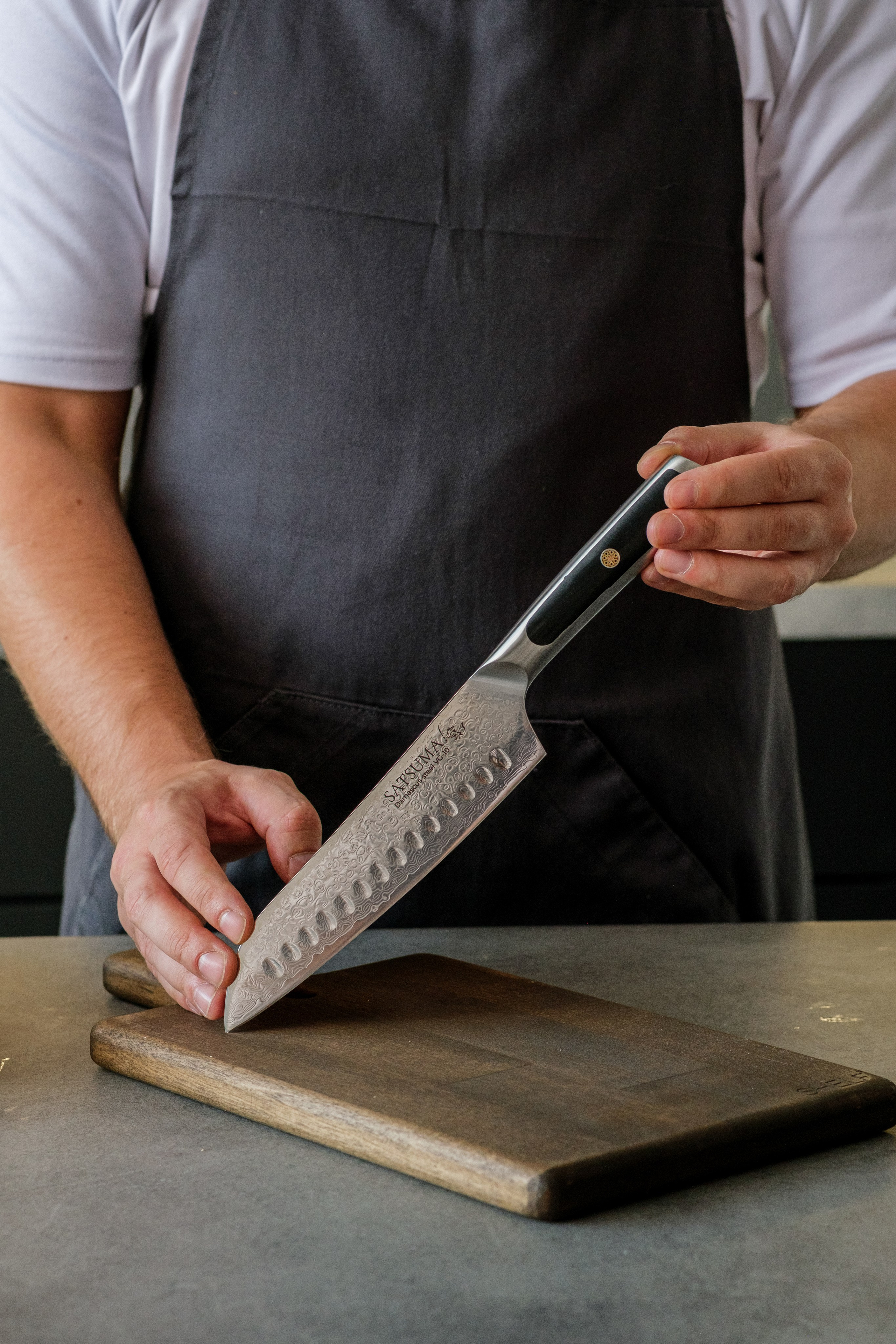 Съемка ножей для маркетплейсов в СПб. Фотосессия для маркетплейсов