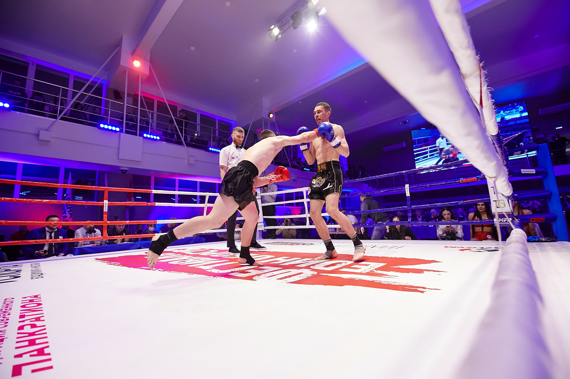 Спортивный Фотограф спорт мероприятие Владивосток единоборства ММА 