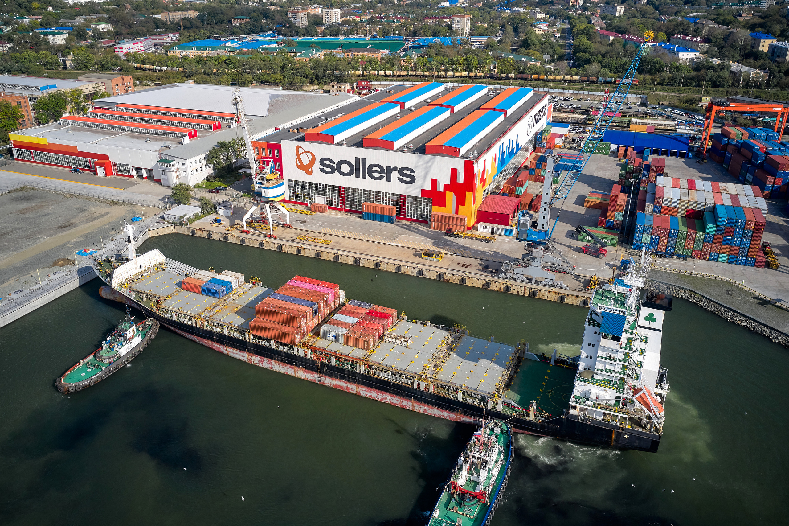 Фотограф репортаж Владивосток репортажная съёмка Приморский край фотосъёмка промышленность бизнес производство судно порт аэросъёмка