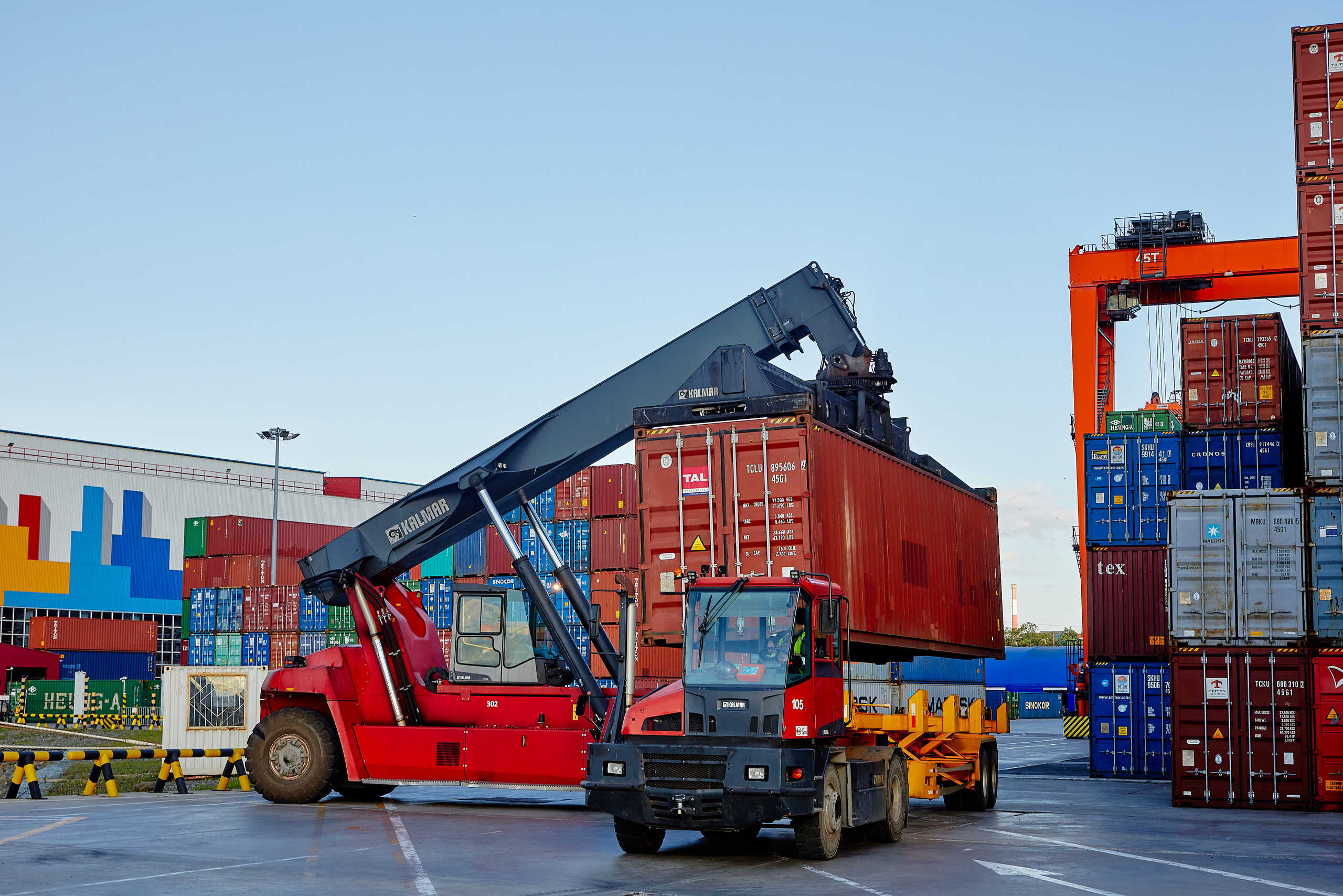 Фотограф репортаж Владивосток репортажная съёмка Приморский край фотосъёмка промышленность бизнес производство судно порт аэросъёмка