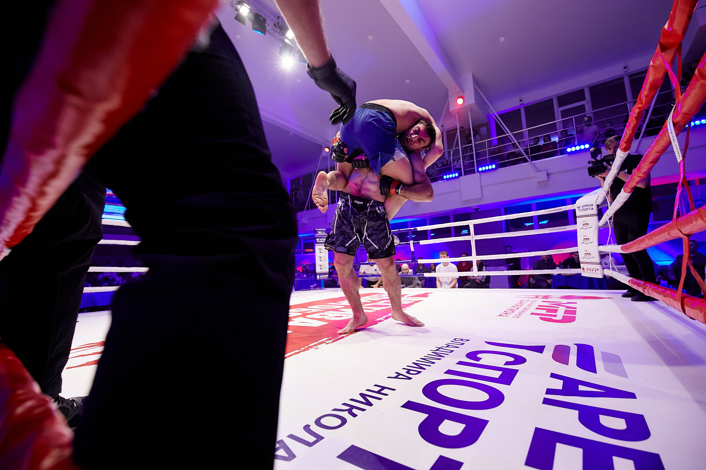 Спортивный Фотограф спорт мероприятие Владивосток единоборства ММА 